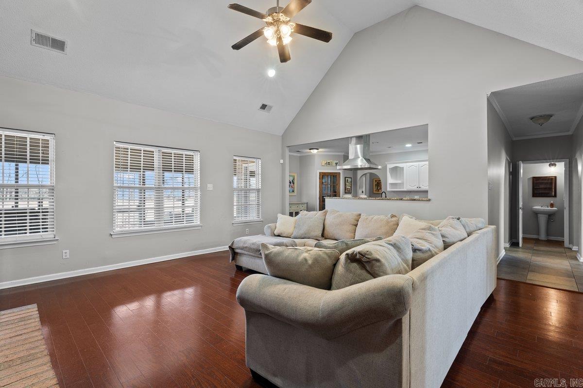 DELTA ACRES - Residential