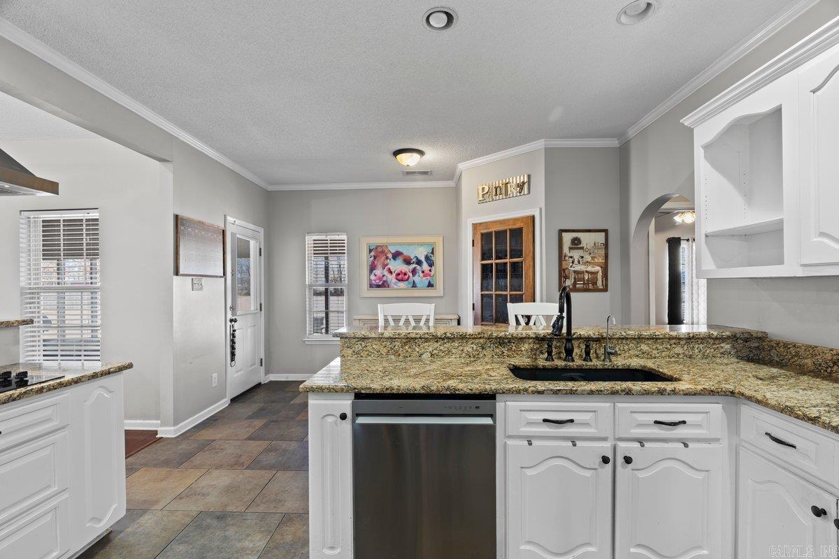 DELTA ACRES - Residential