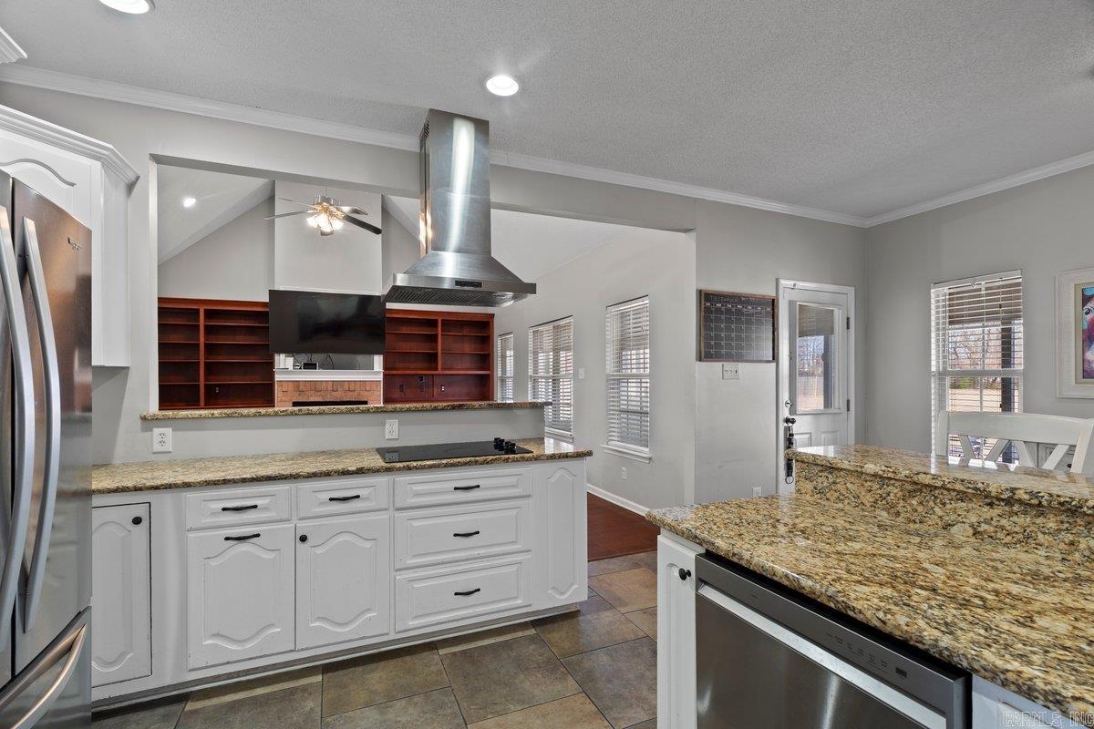 DELTA ACRES - Residential