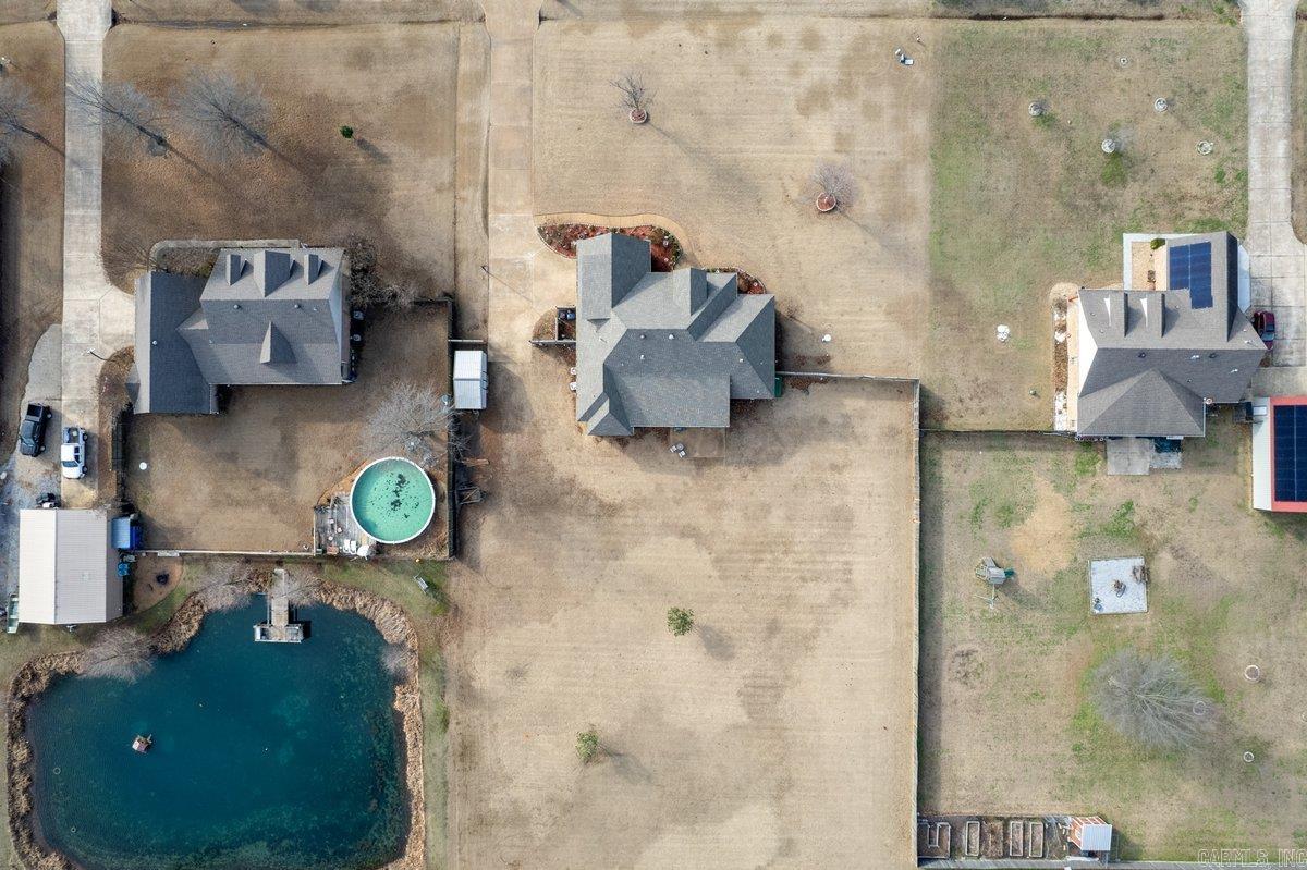 DELTA ACRES - Residential