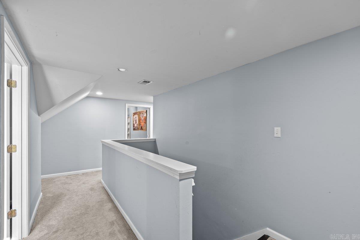 DELTA ACRES - Residential