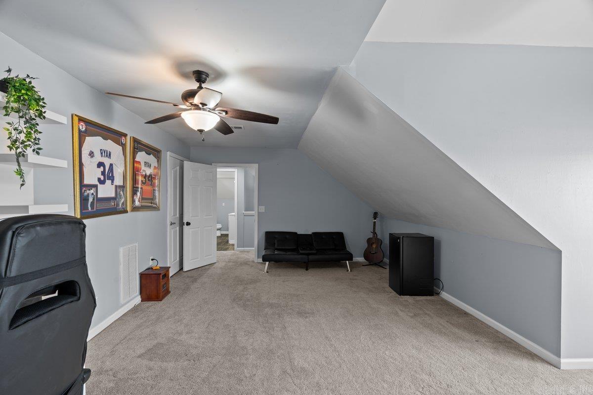 DELTA ACRES - Residential