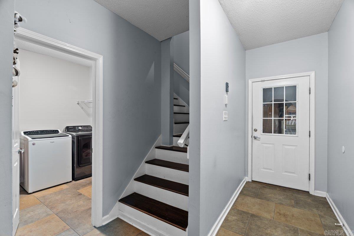 DELTA ACRES - Residential