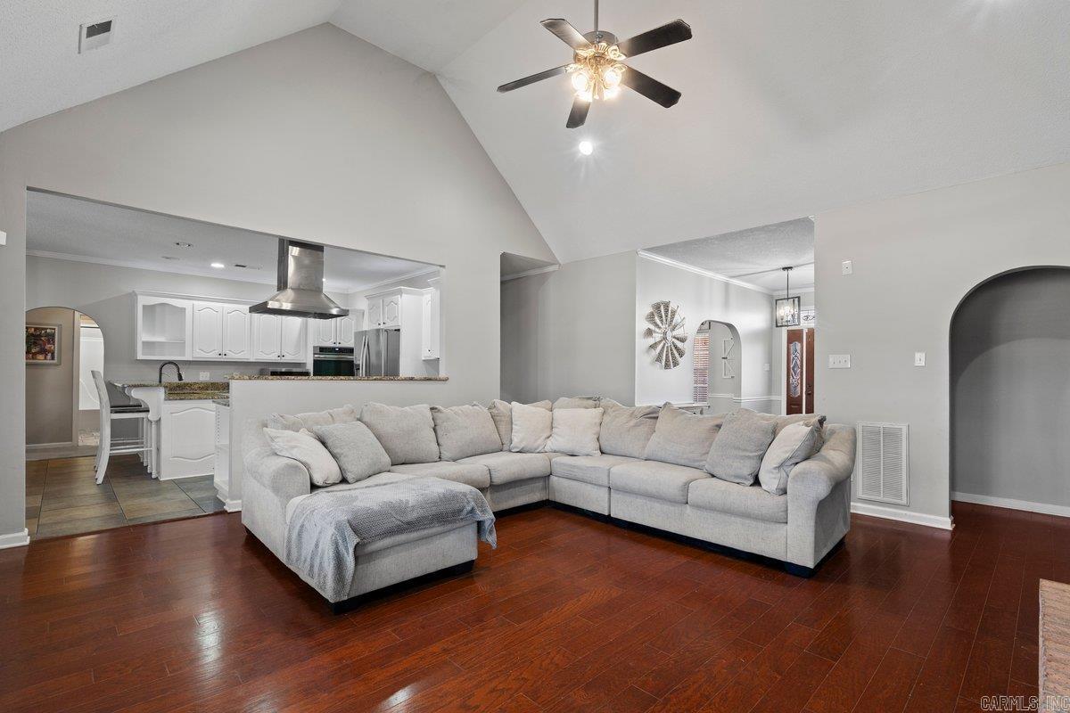 DELTA ACRES - Residential