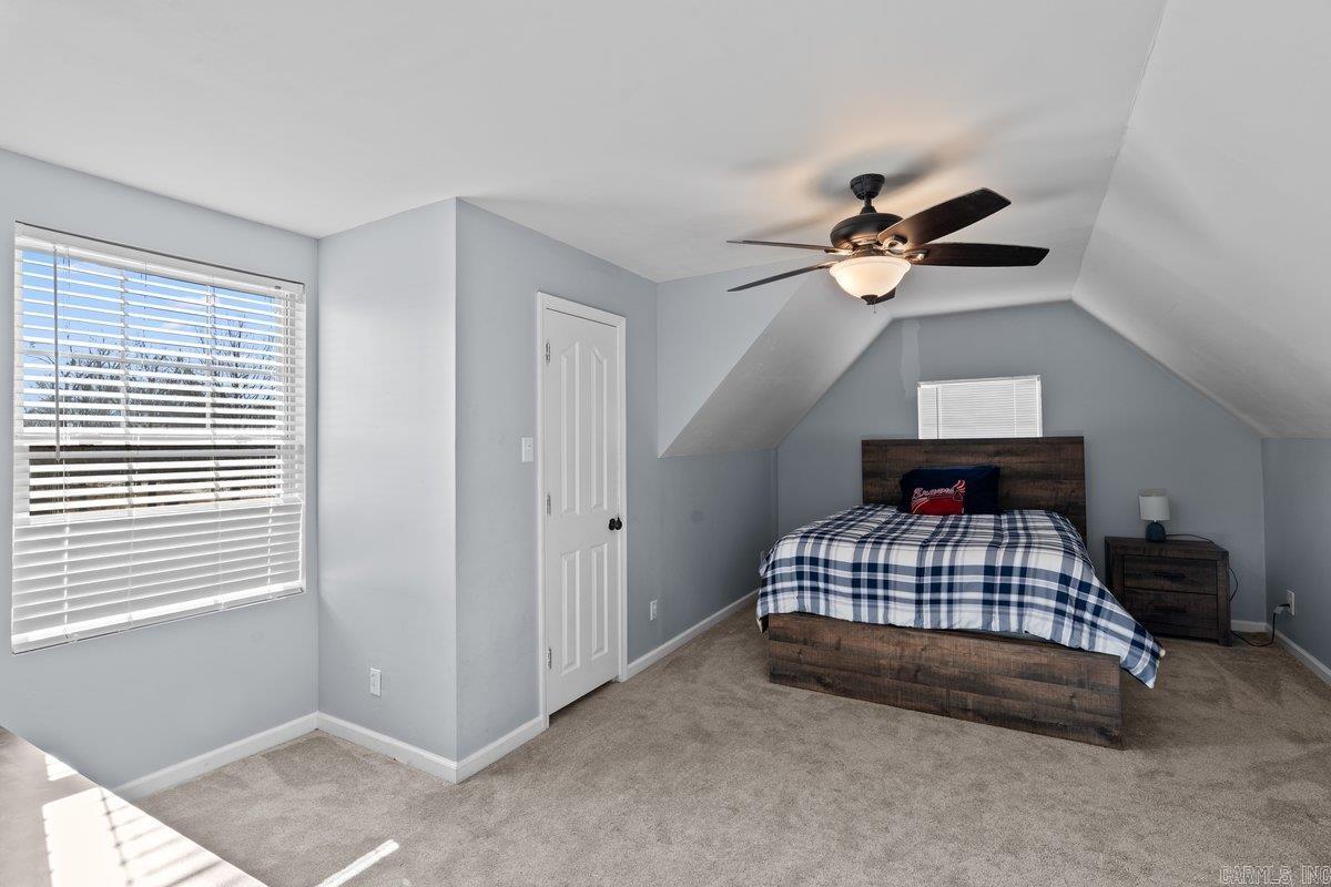 DELTA ACRES - Residential