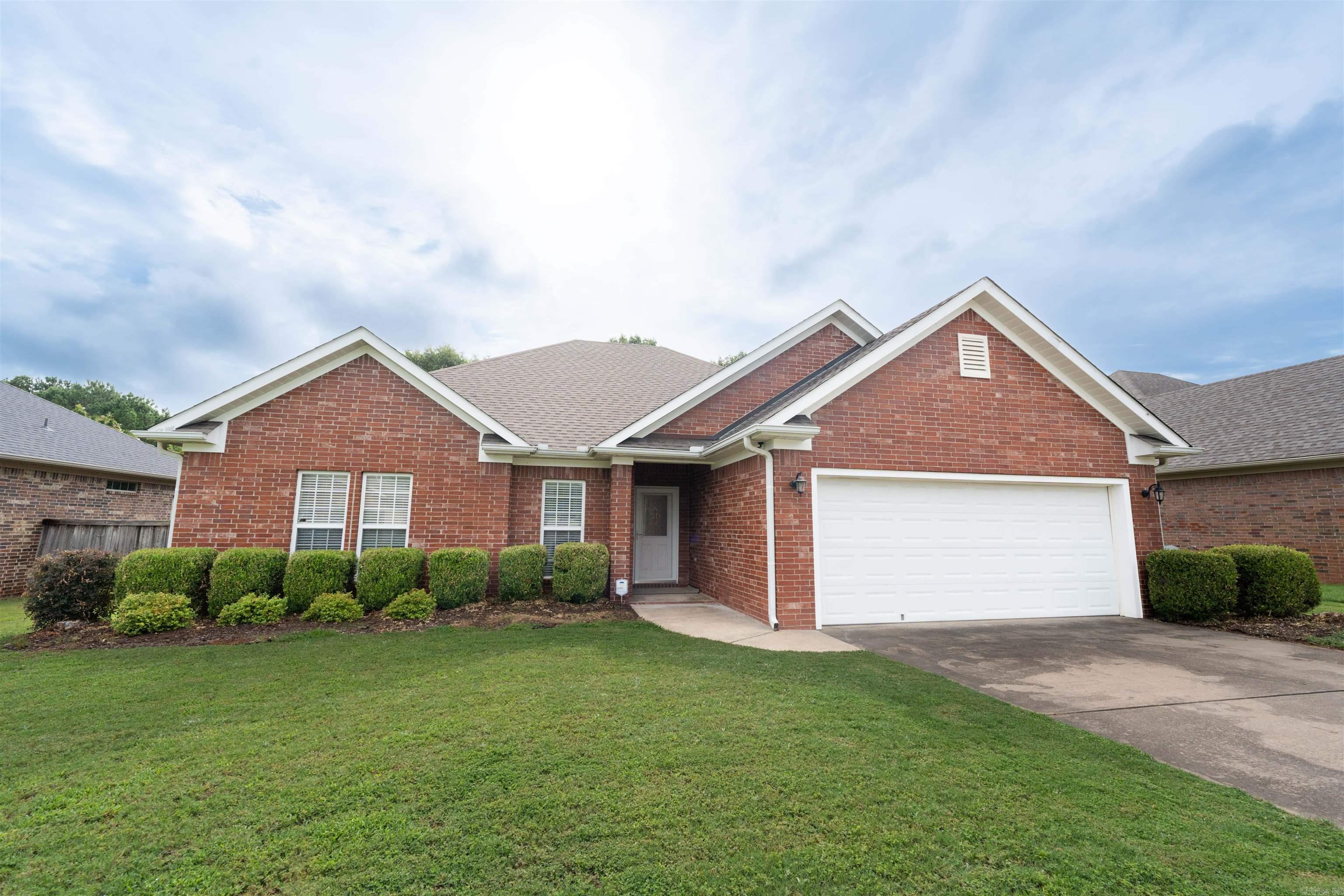 CLUB CREEK - Residential