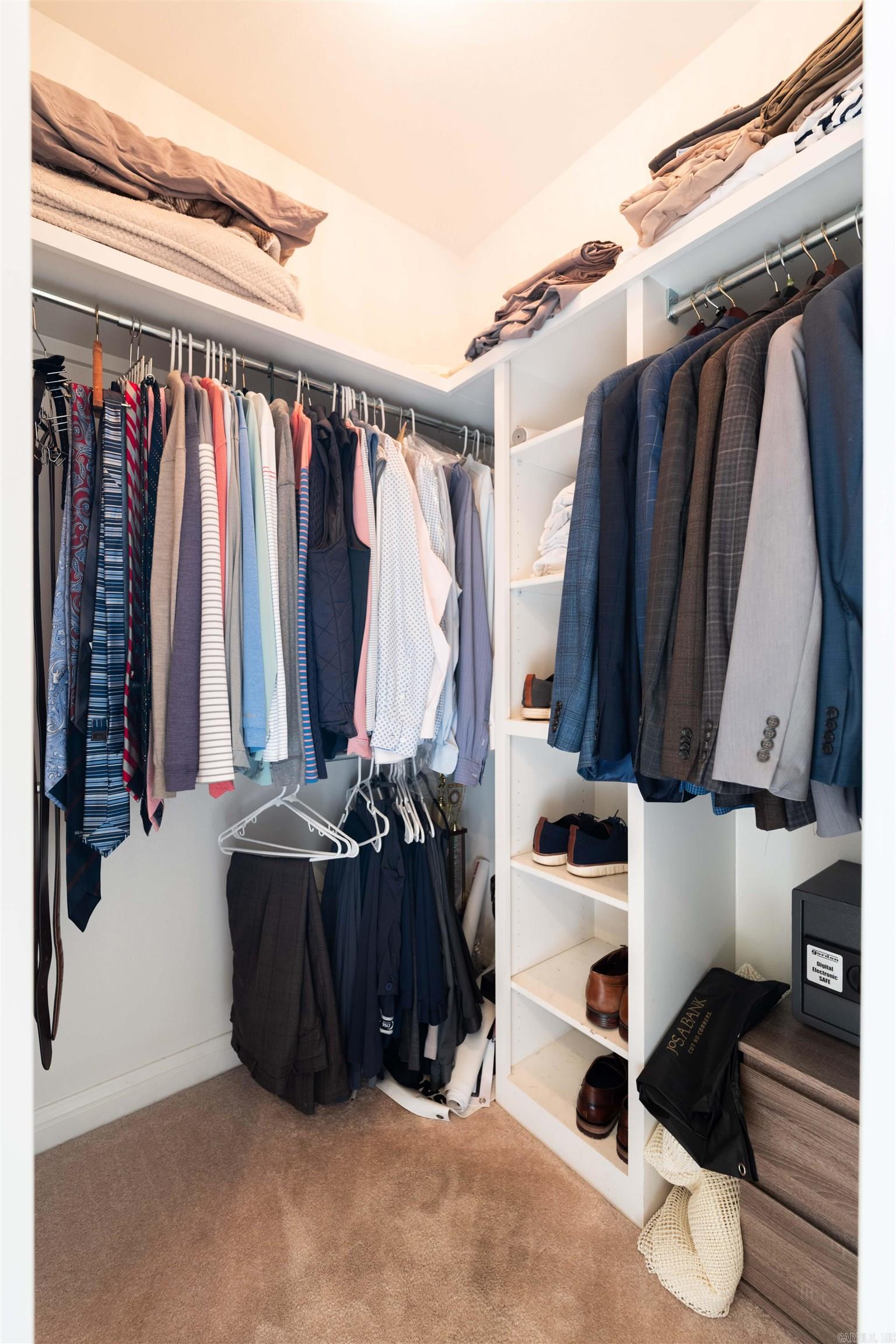 CLUB CREEK - Residential