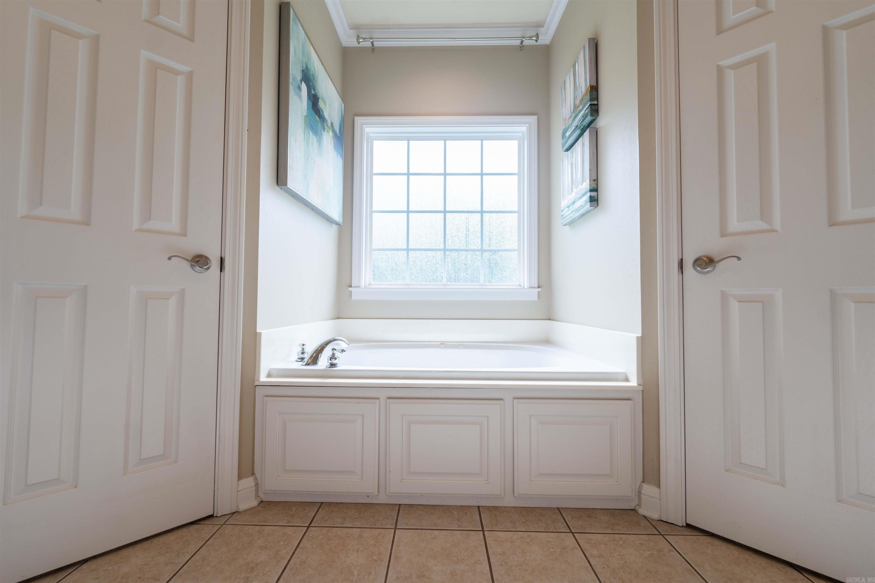 CLUB CREEK - Residential