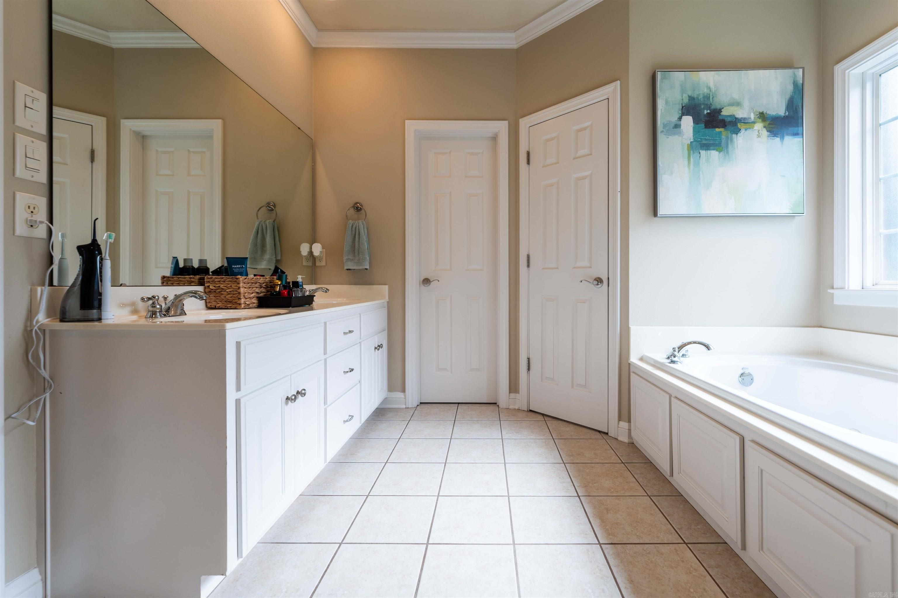 CLUB CREEK - Residential