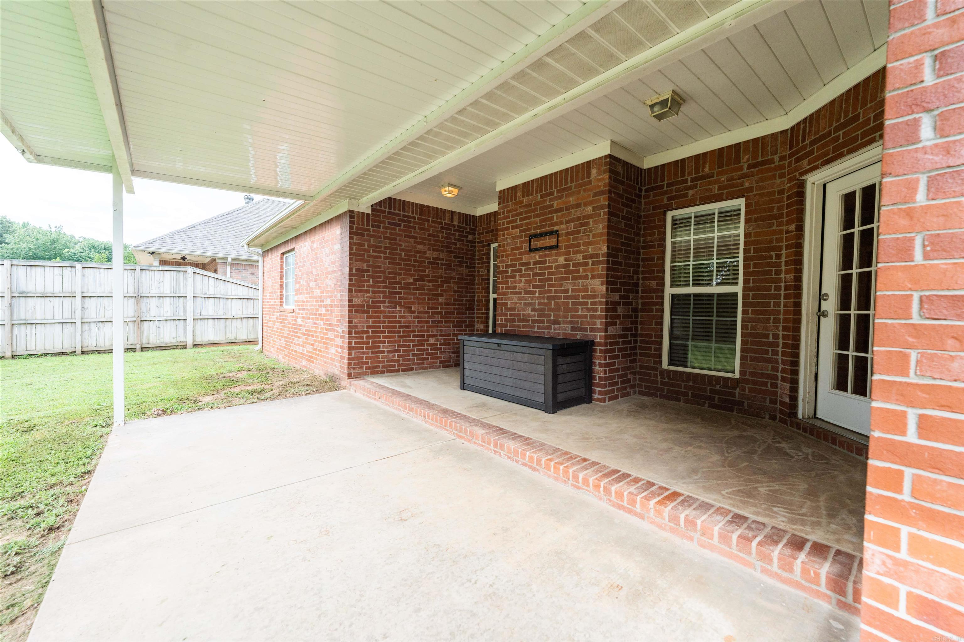 CLUB CREEK - Residential