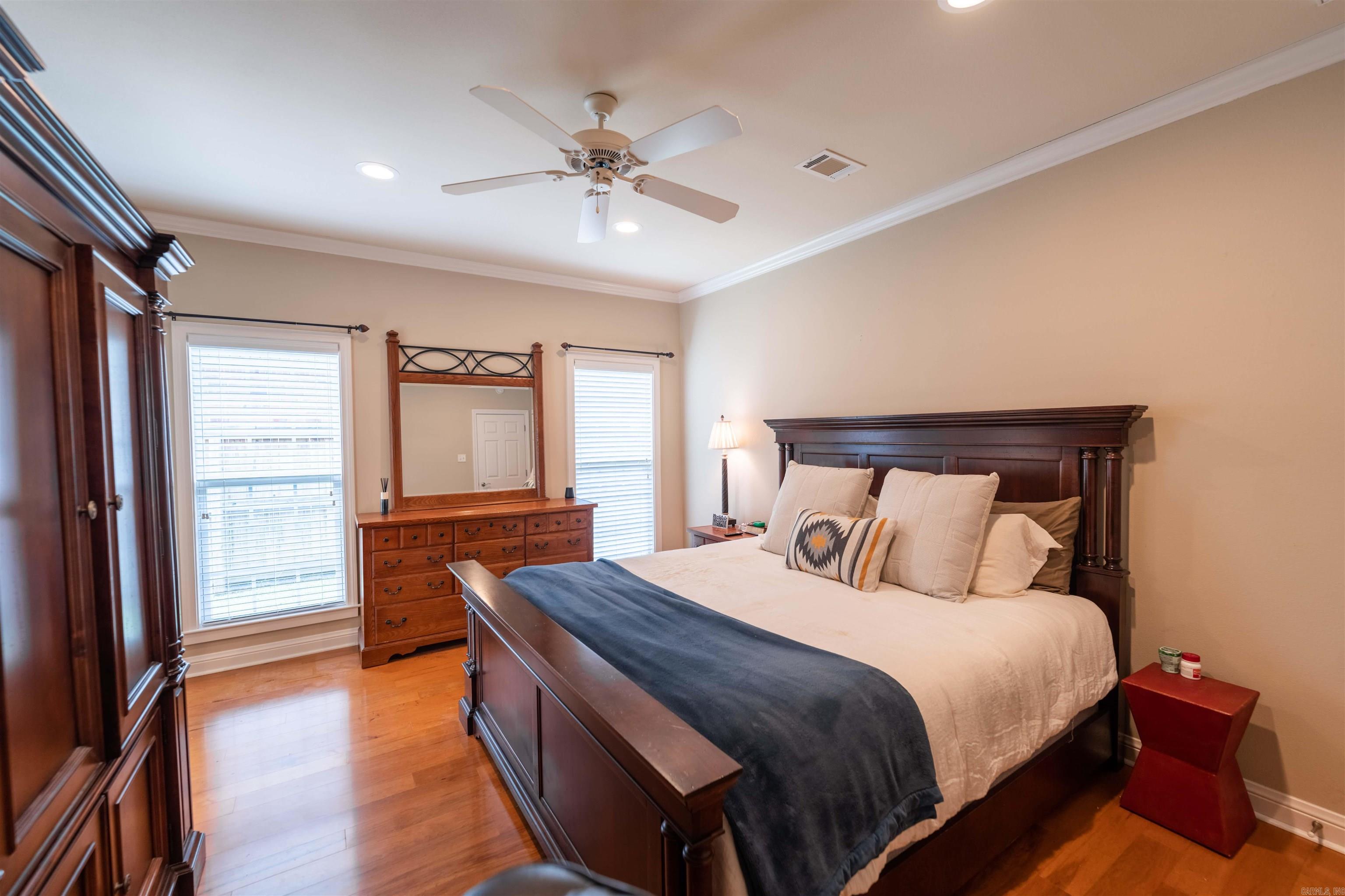 CLUB CREEK - Residential