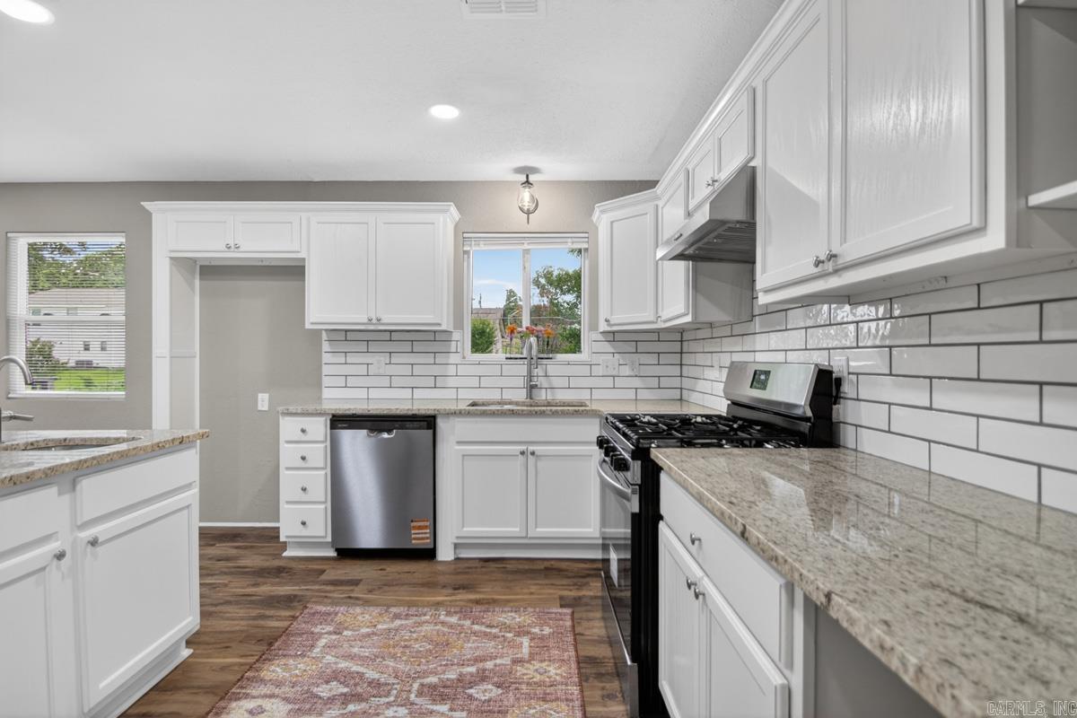 INDIAN HILLS - Residential