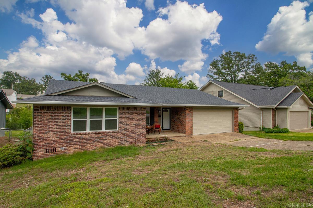 INDIAN HILLS - Residential