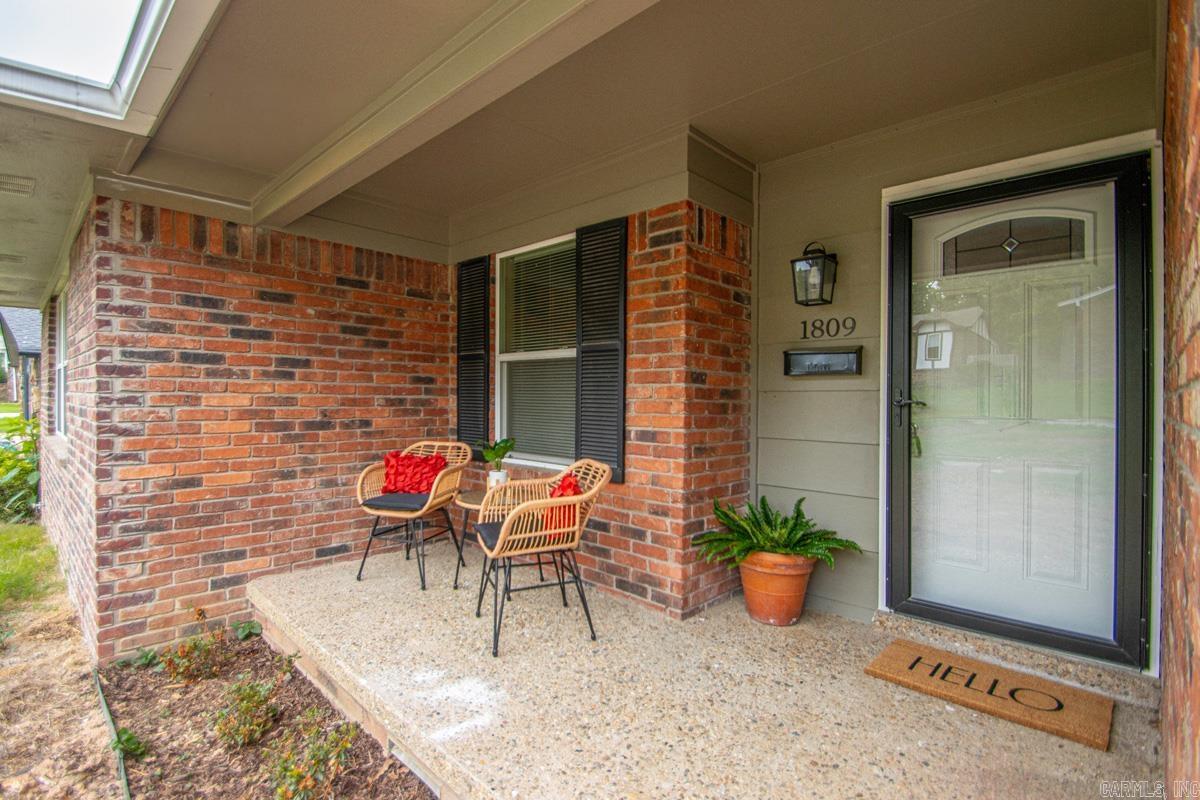 INDIAN HILLS - Residential