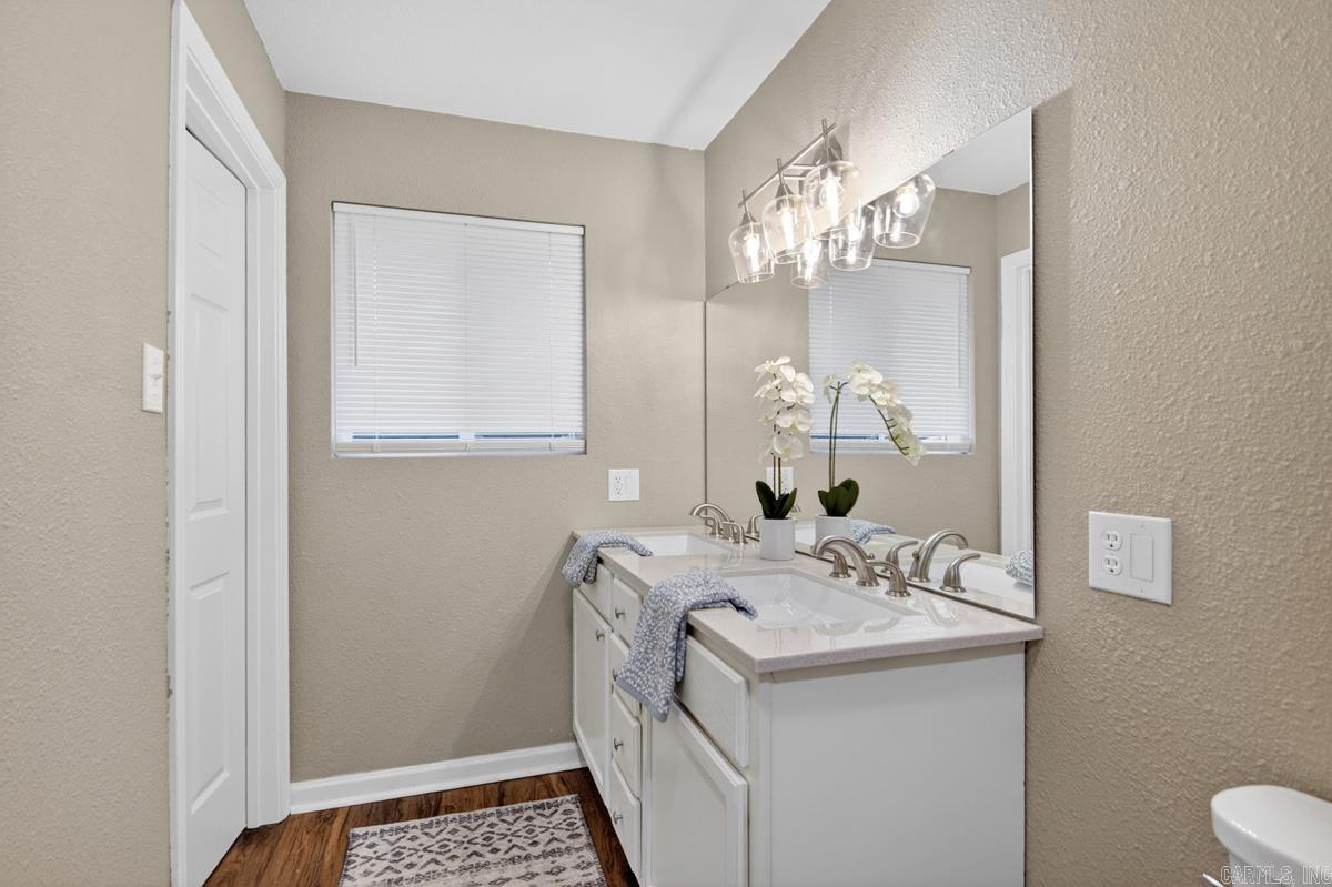 INDIAN HILLS - Residential
