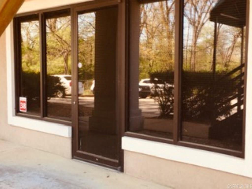 Kellers First Replat Broadway - Commercial Lease