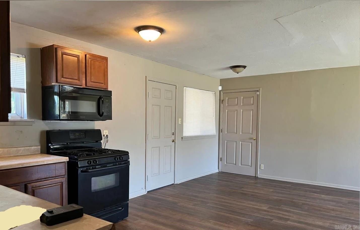 GLENVIEW - Residential