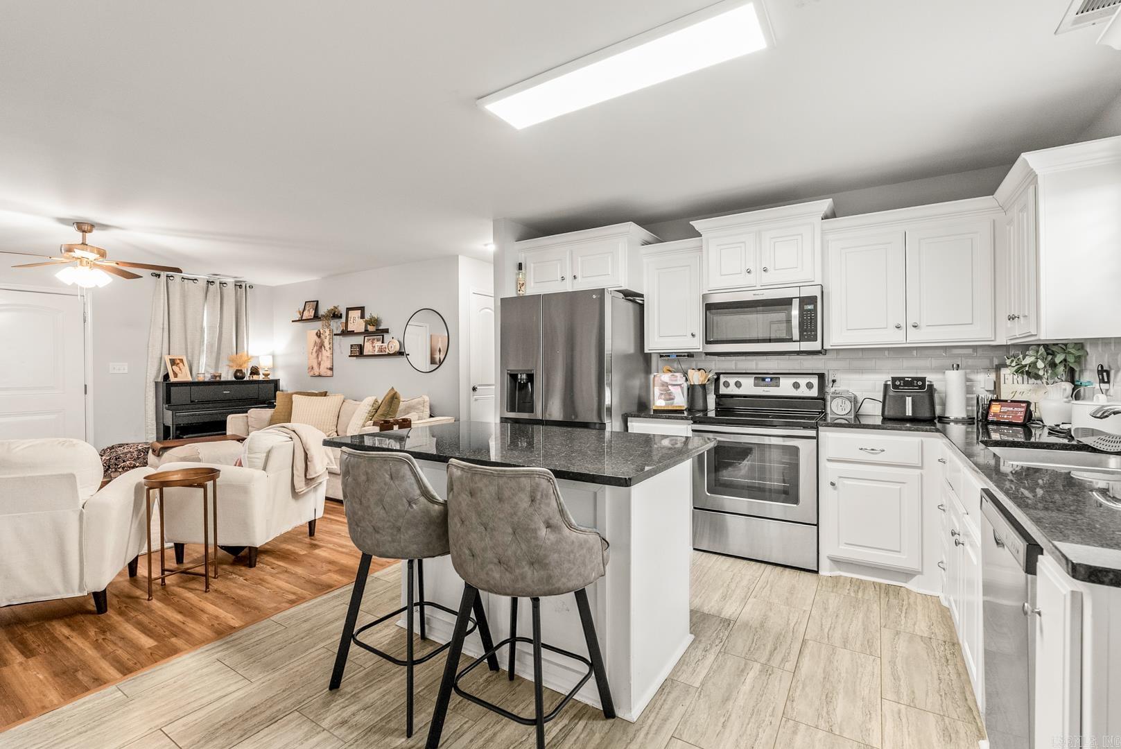 BOOHERS SUB OF HAYS ADDN TOWN - Residential