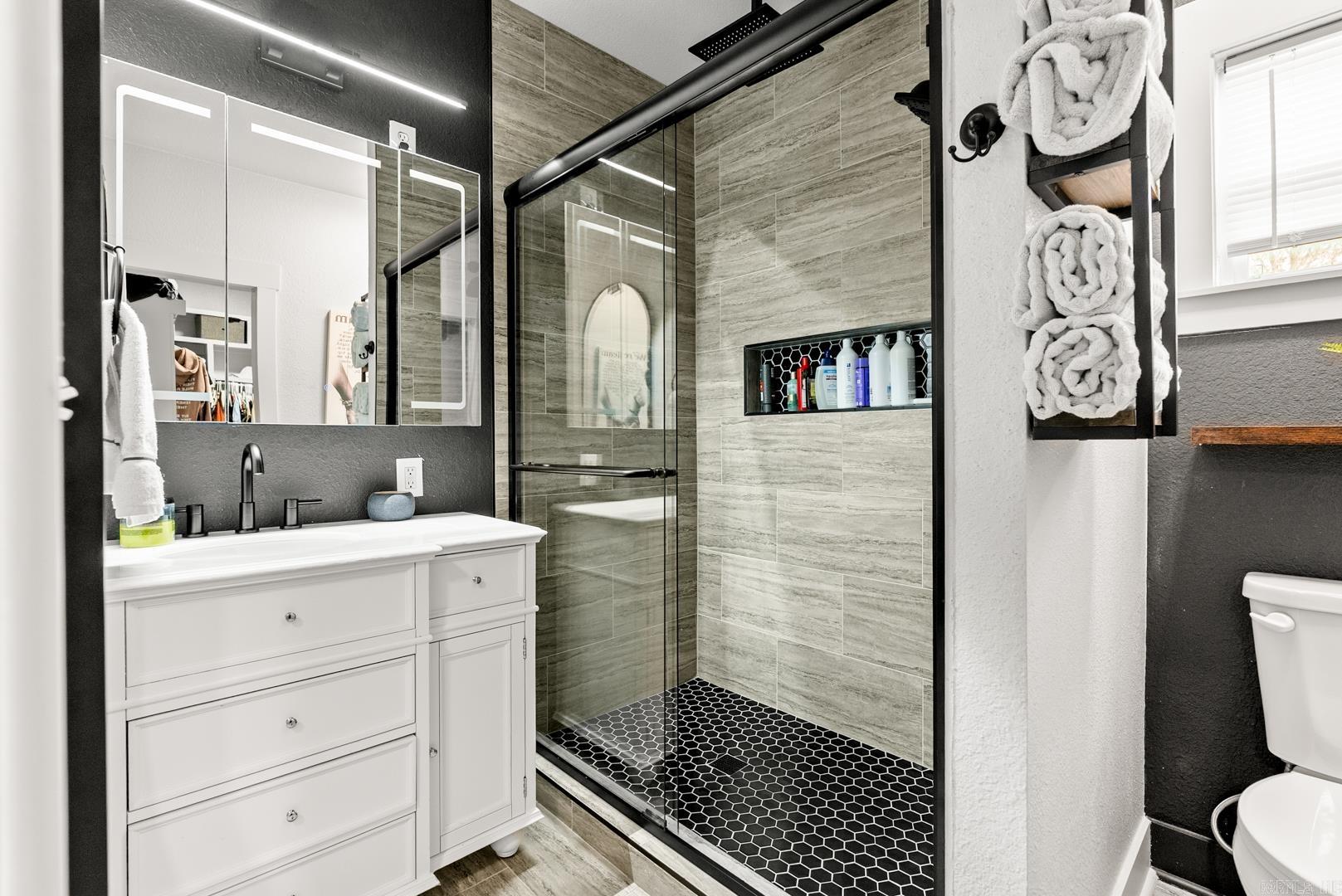 BOOHERS SUB OF HAYS ADDN TOWN - Residential