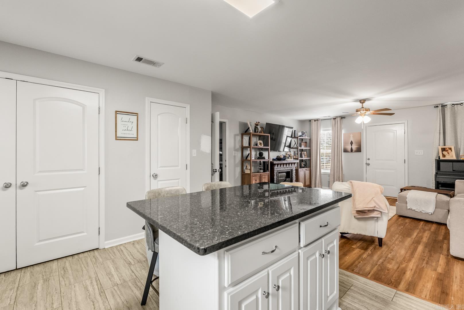 BOOHERS SUB OF HAYS ADDN TOWN - Residential