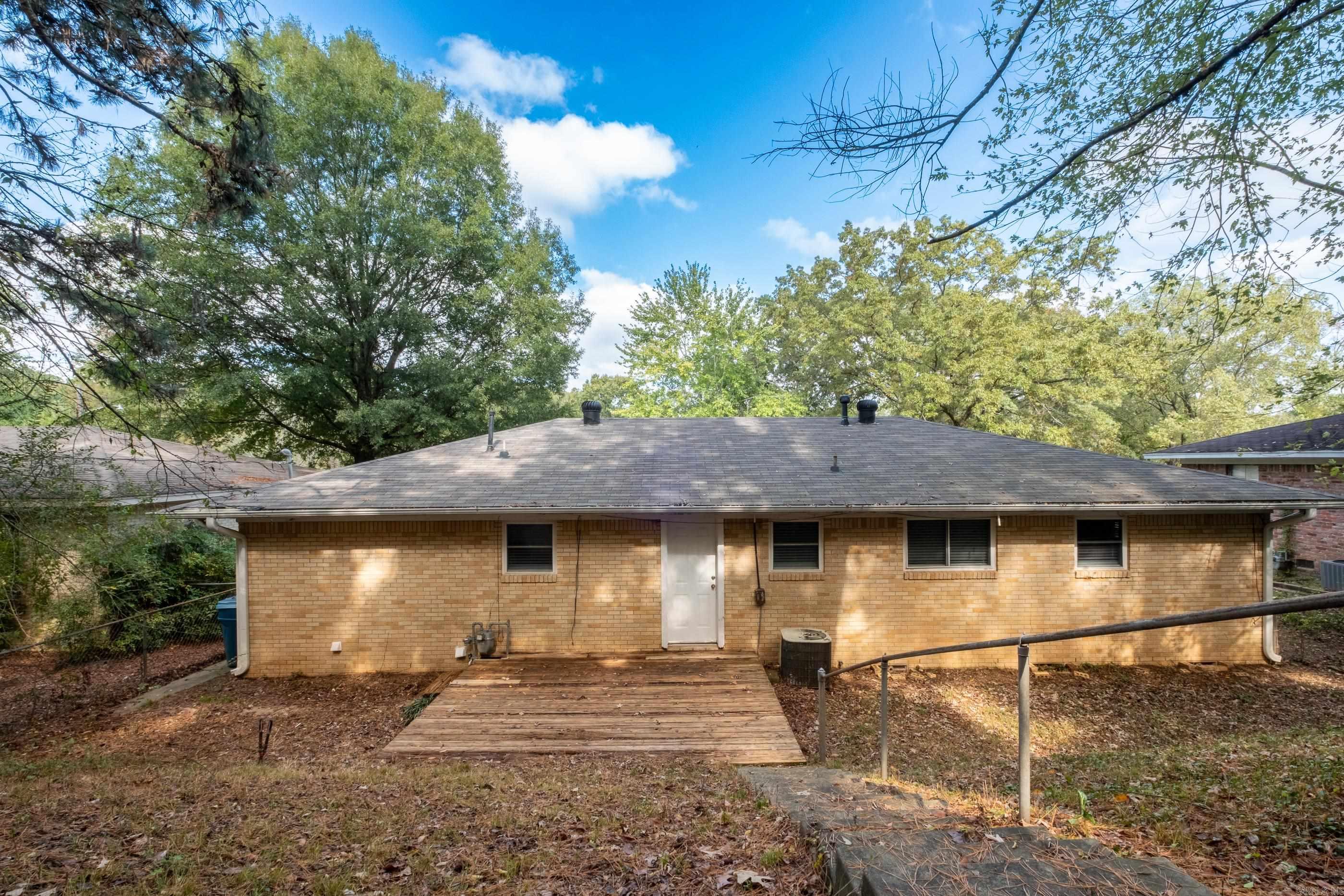 POINT O`WOODS ADDN - Residential