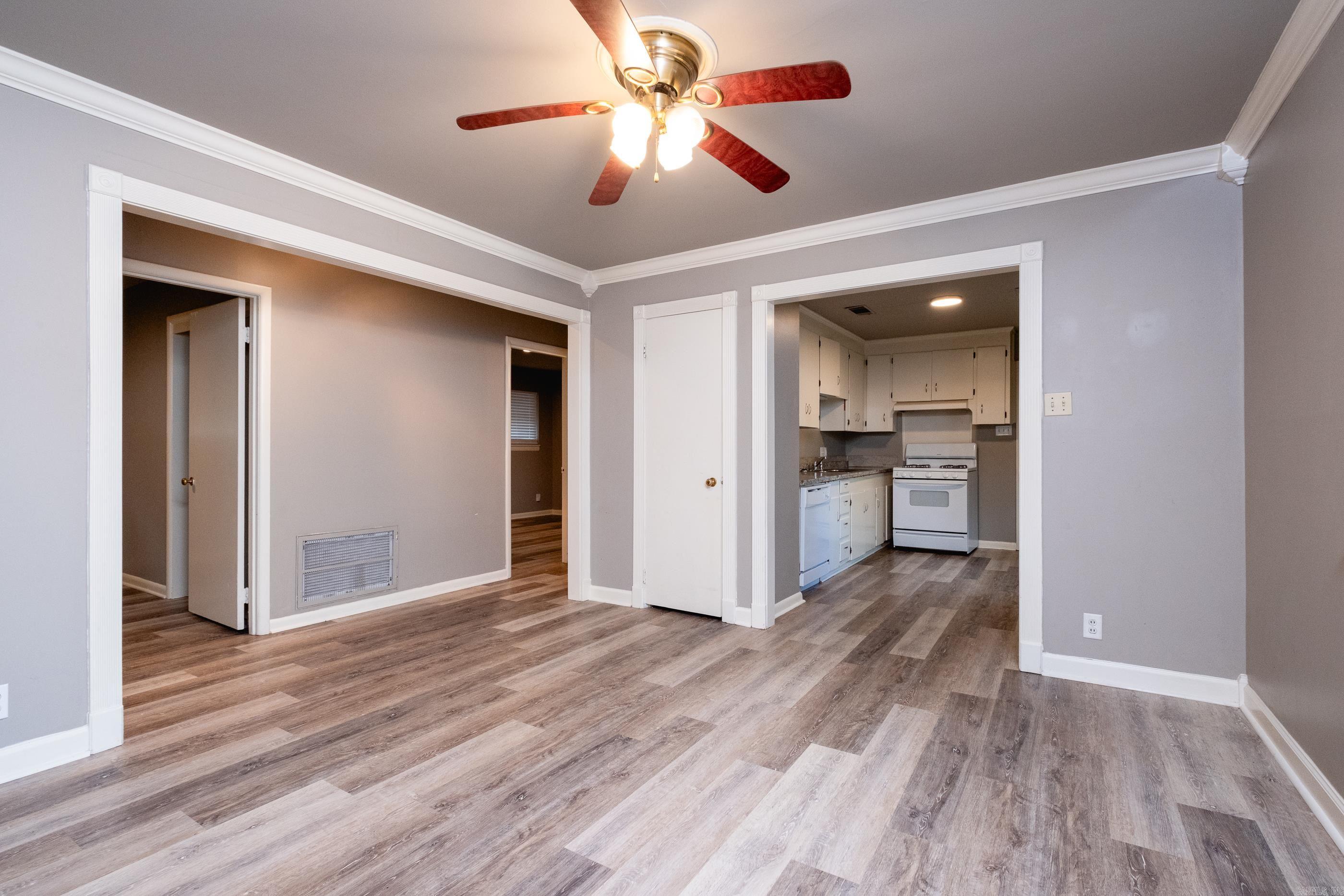 POINT O`WOODS ADDN - Residential