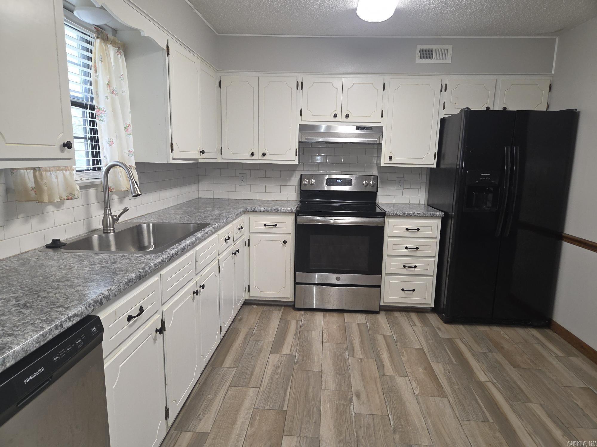 PECAN FORREST ADD - Residential