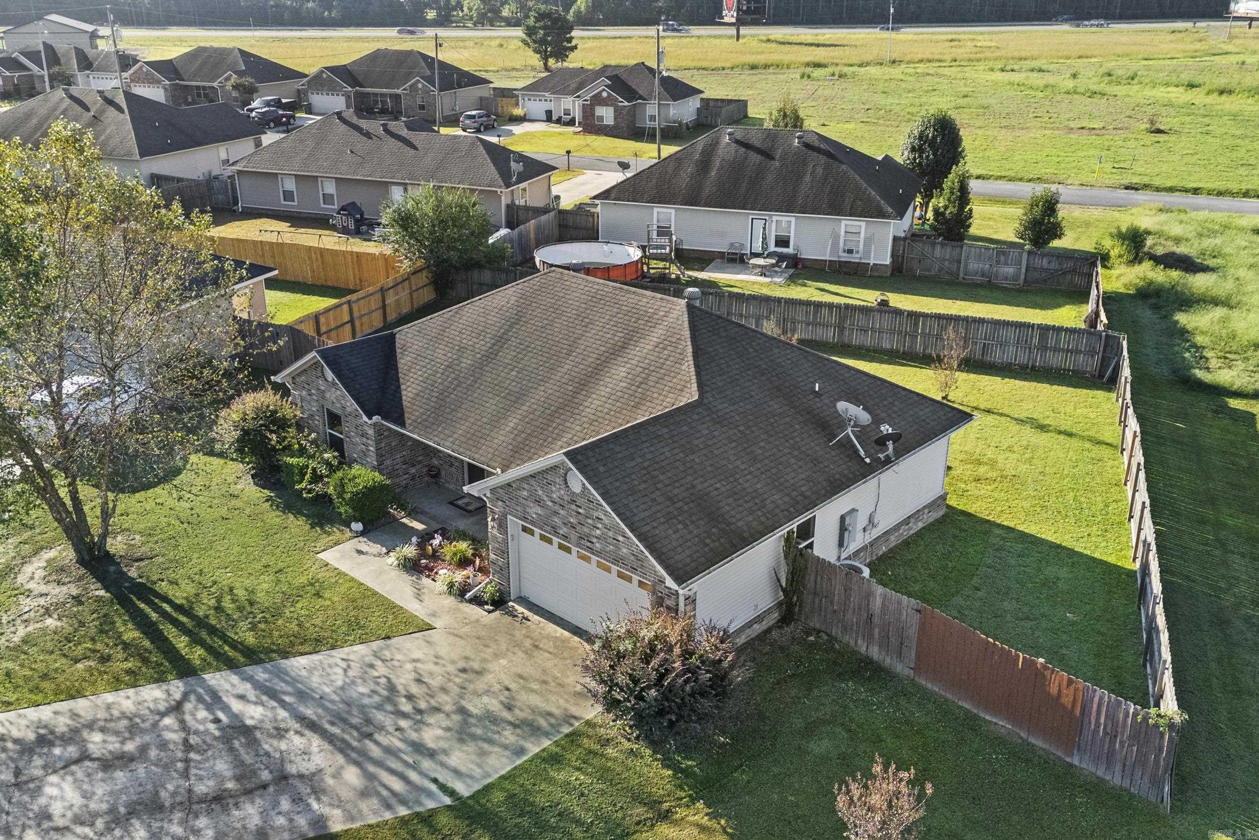 TWIN LAKES PLANNED - Residential