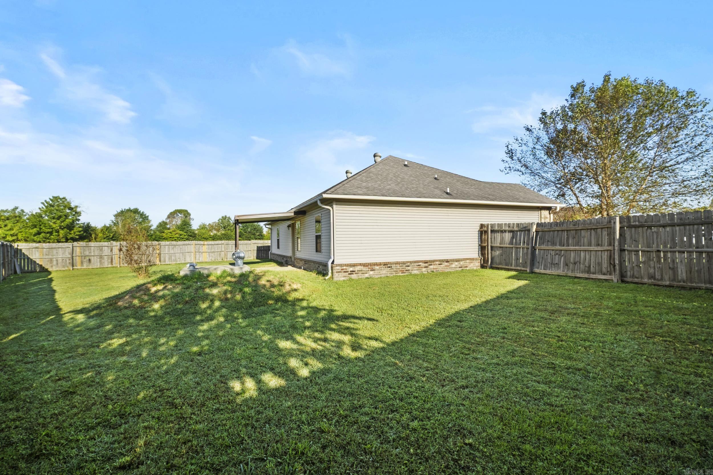 TWIN LAKES PLANNED - Residential