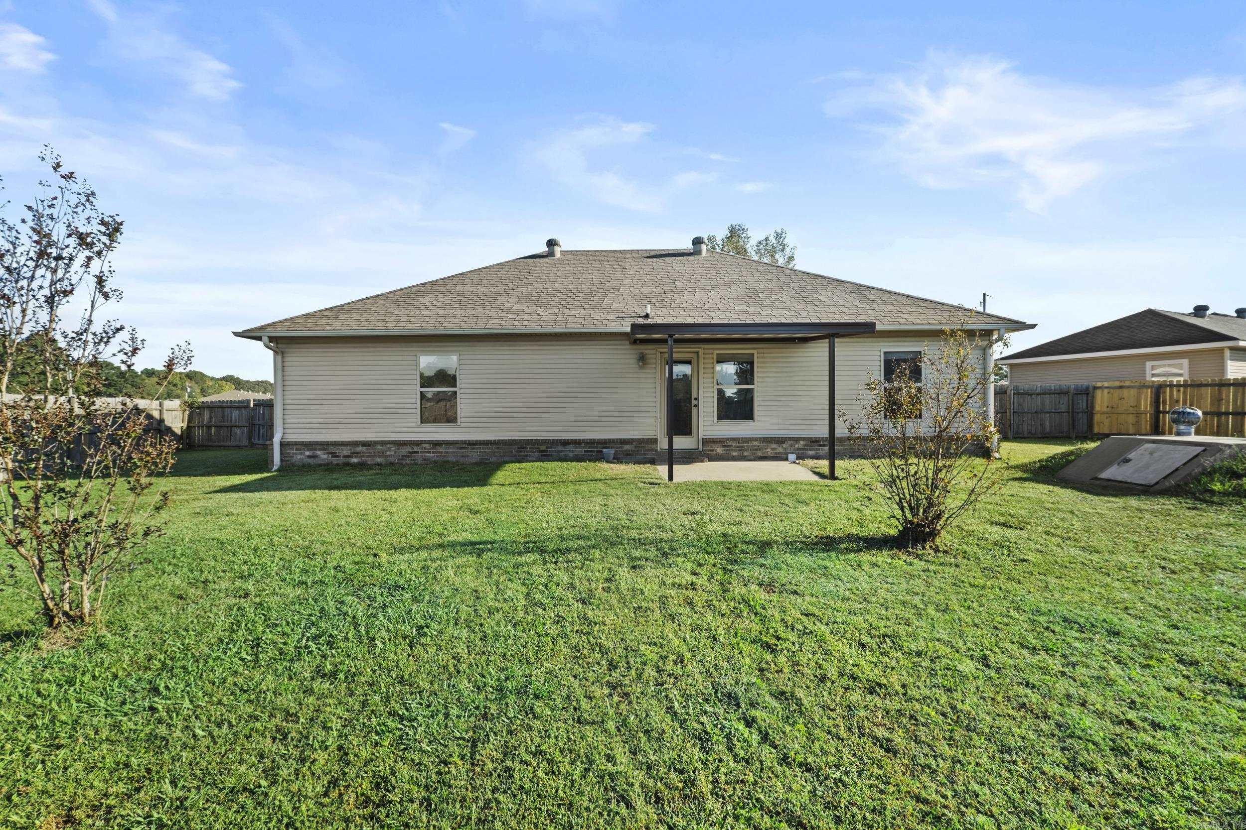 TWIN LAKES PLANNED - Residential