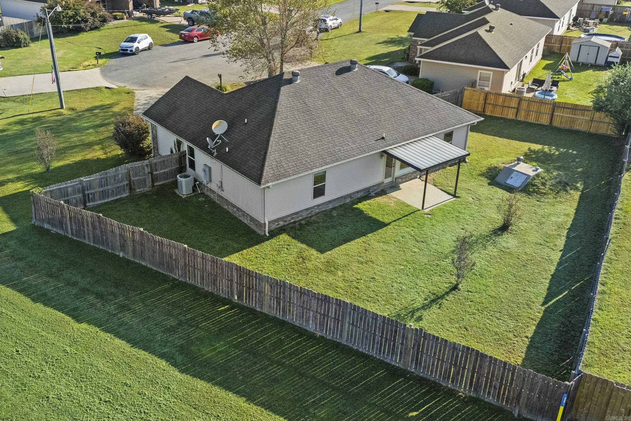 TWIN LAKES PLANNED - Residential