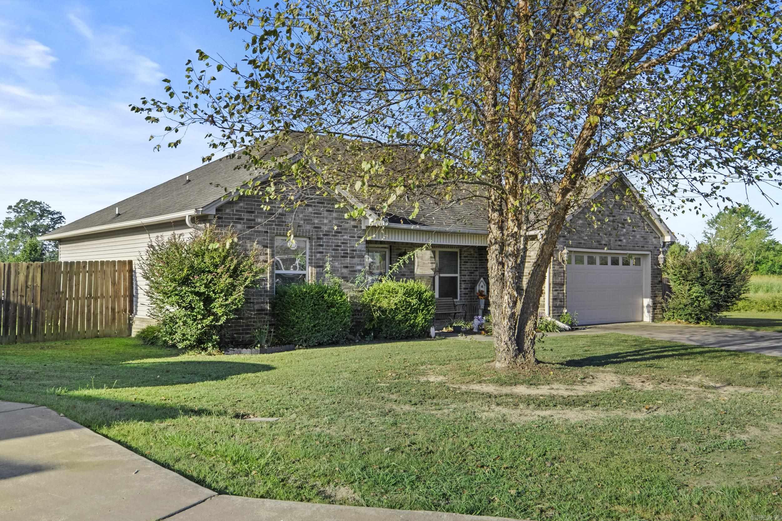 TWIN LAKES PLANNED - Residential