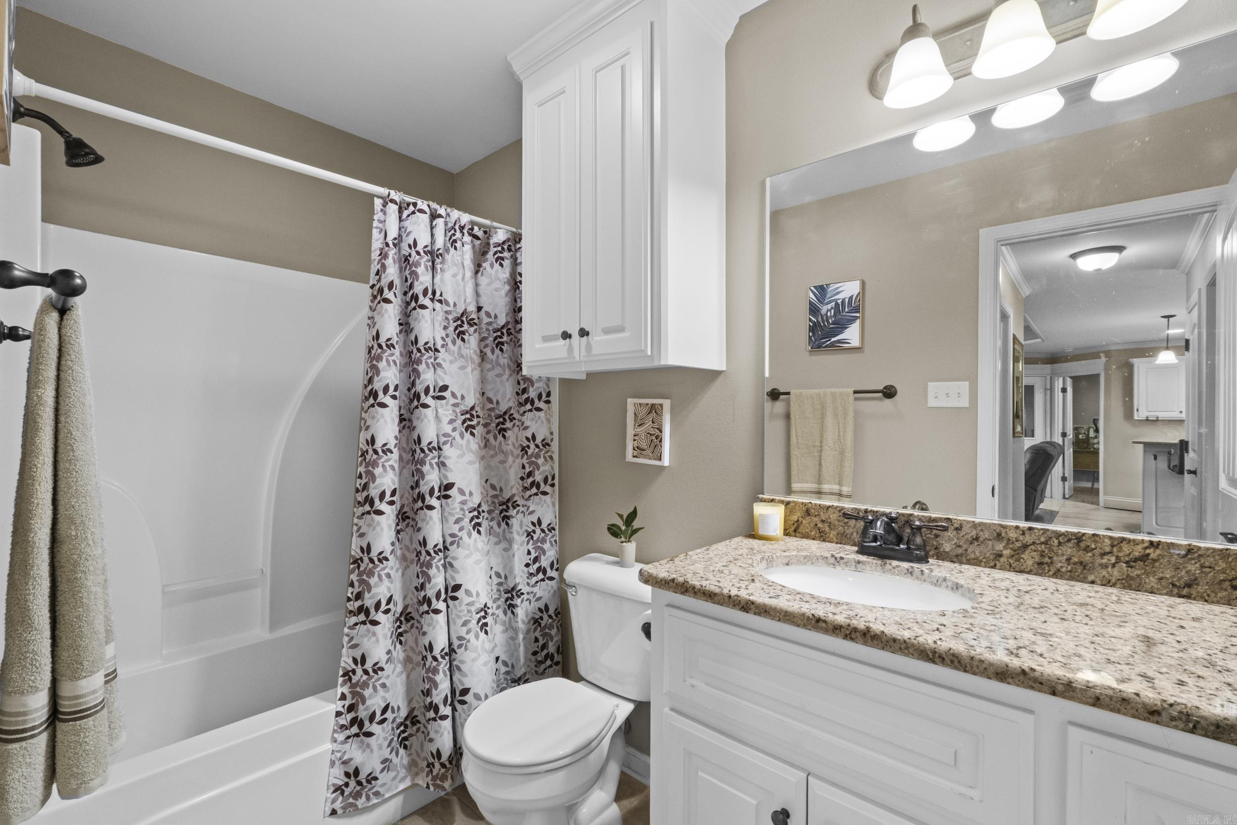 TWIN LAKES PLANNED - Residential