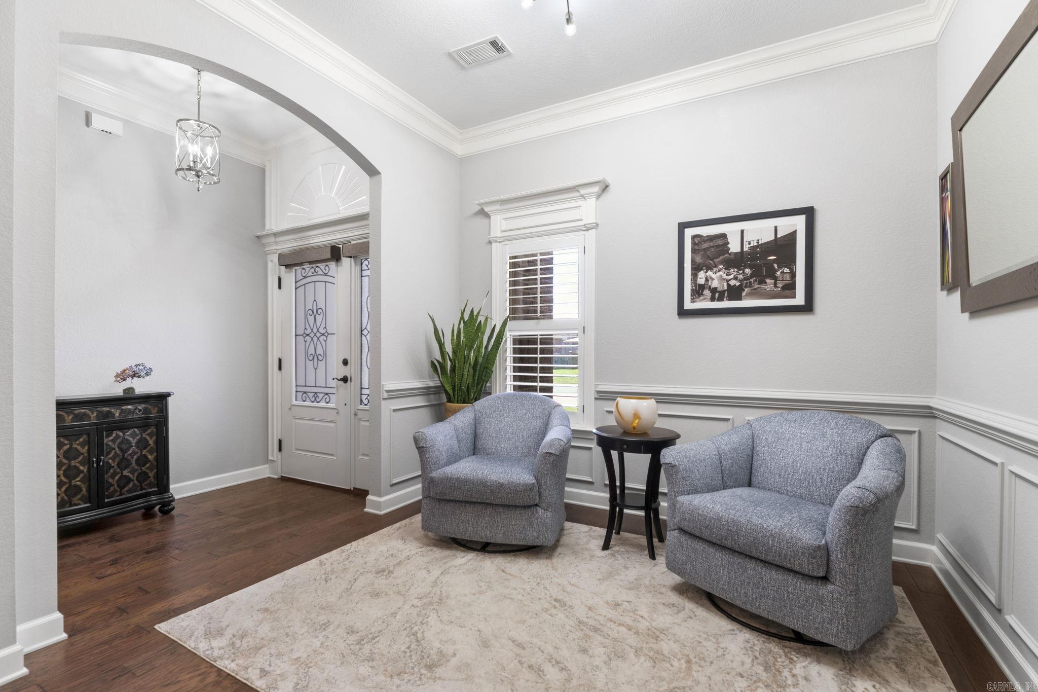 KENSINGTON - Residential
