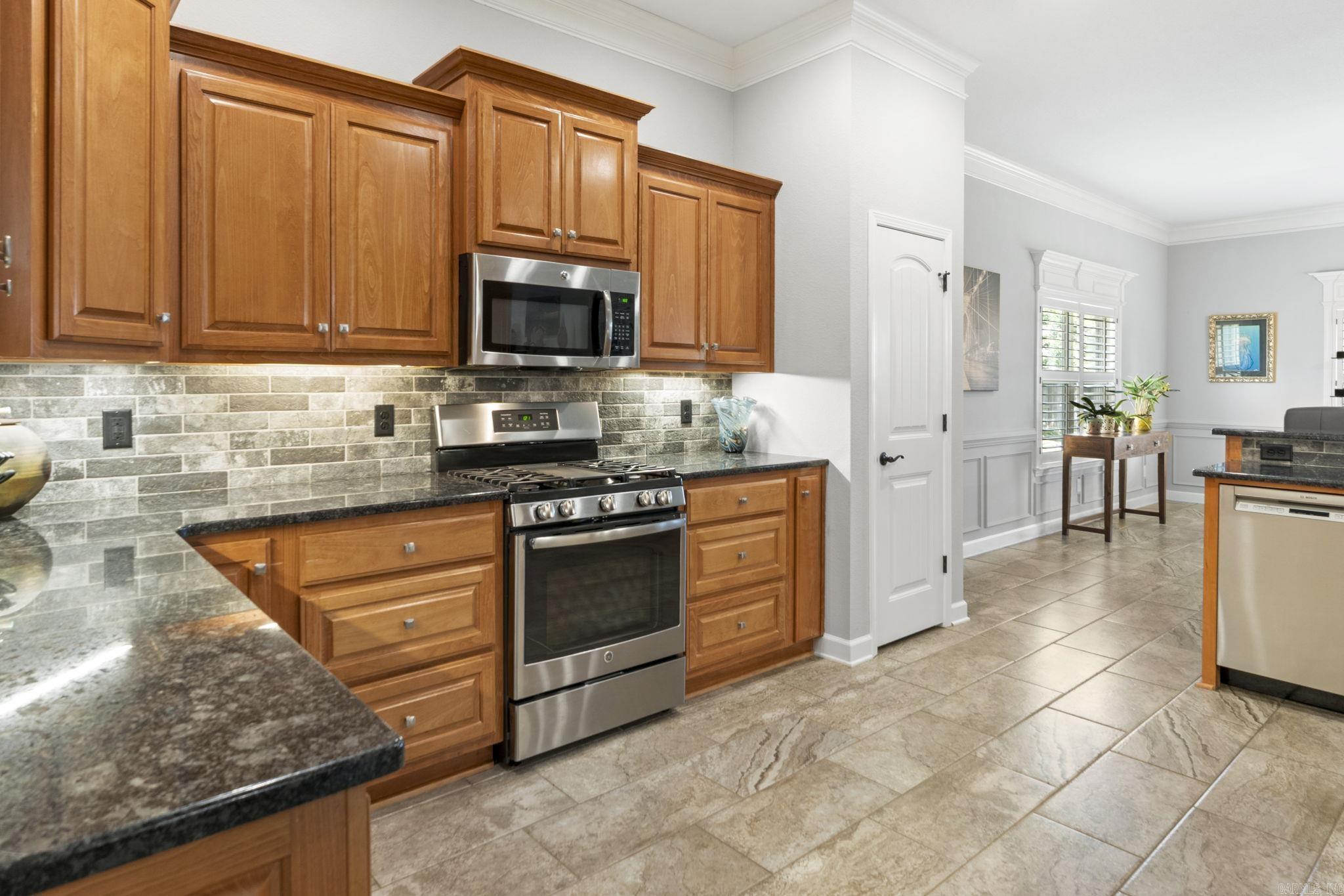 KENSINGTON - Residential