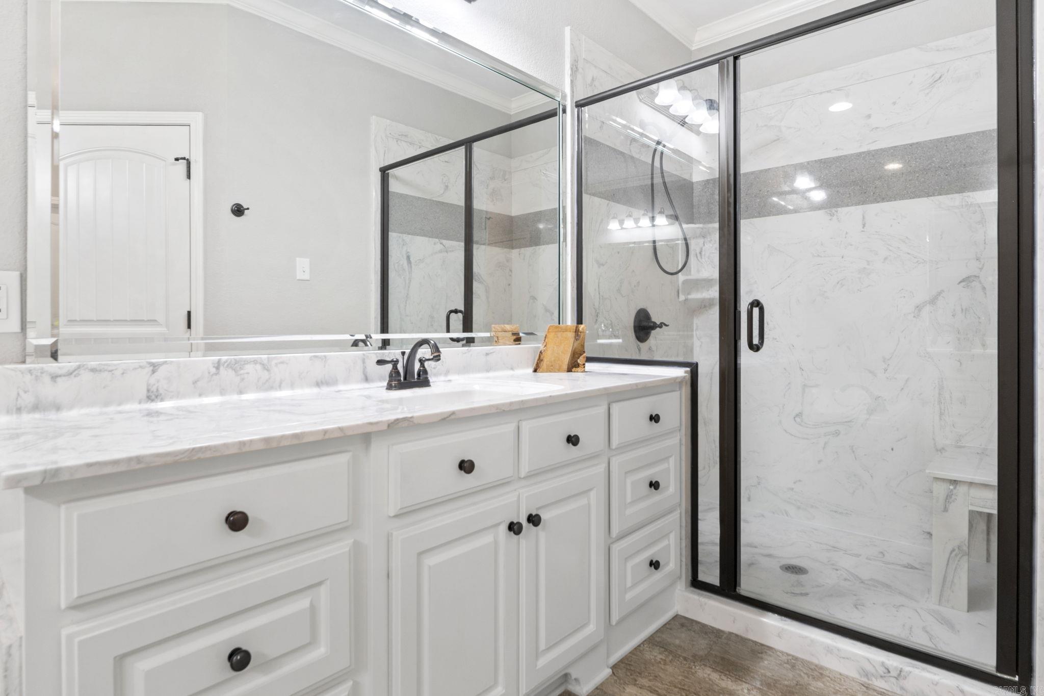 KENSINGTON - Residential