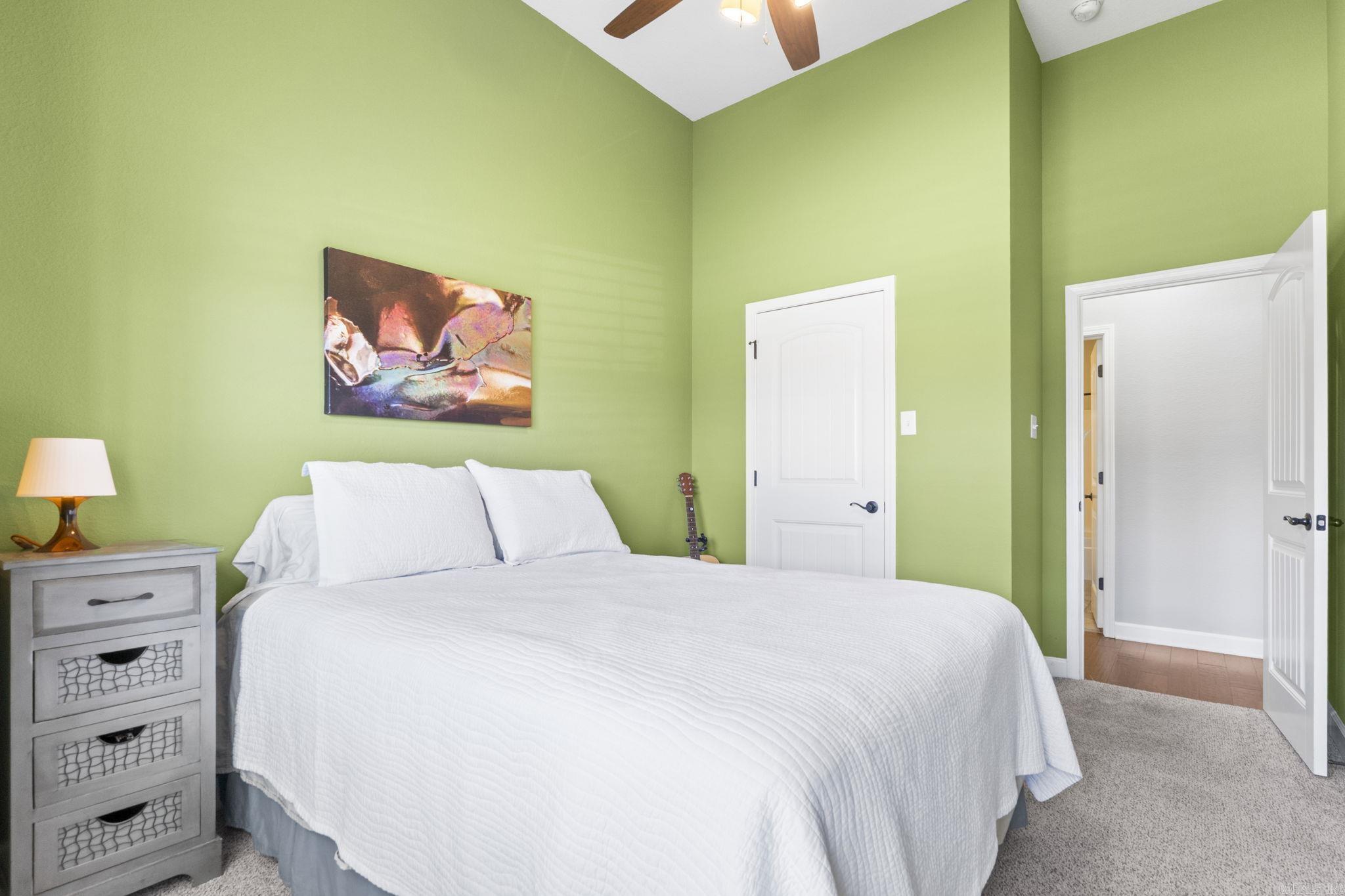 KENSINGTON - Residential