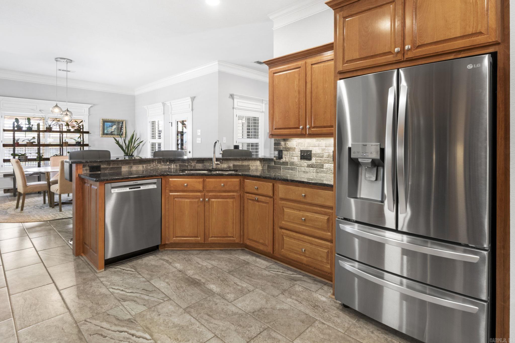 KENSINGTON - Residential