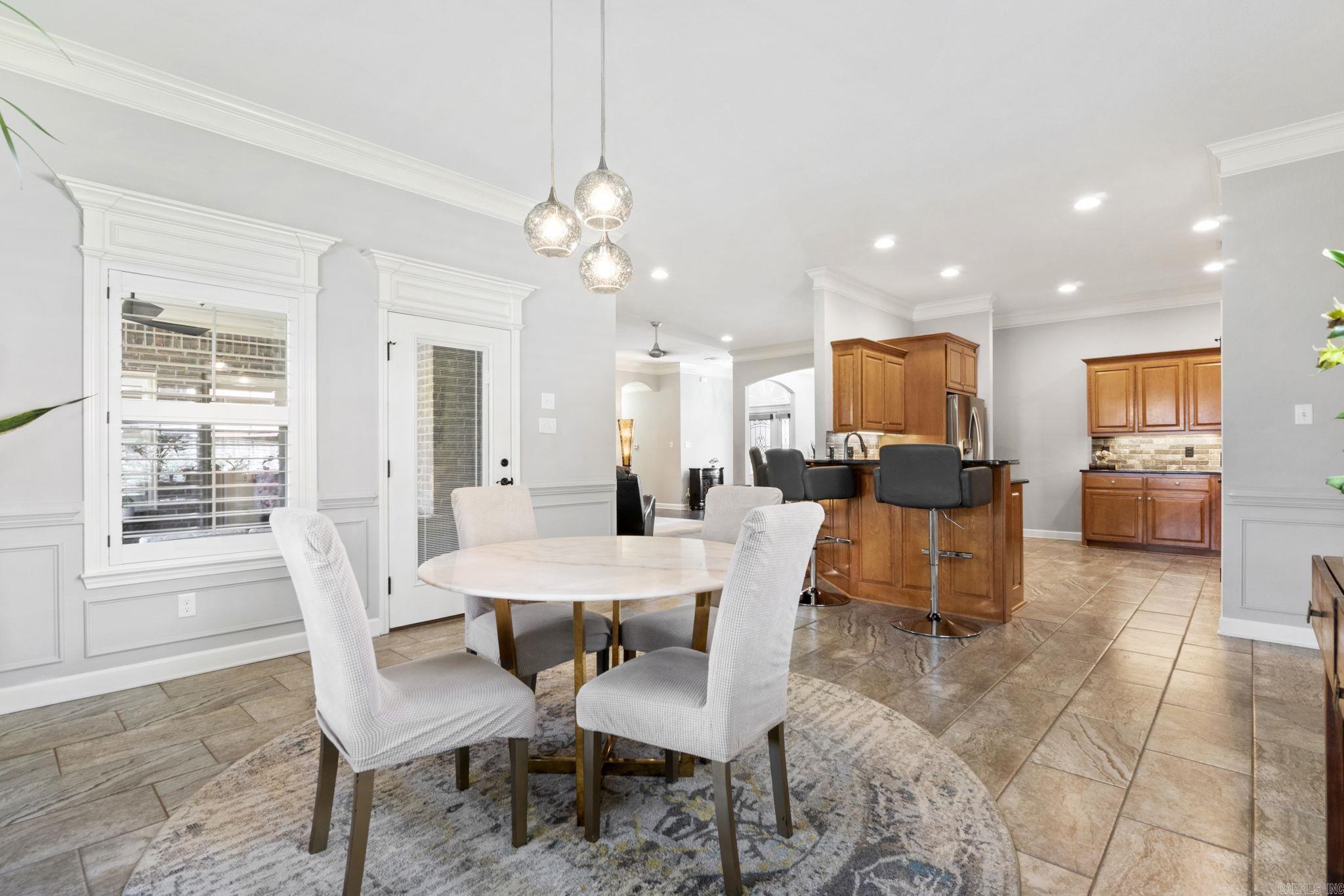 KENSINGTON - Residential
