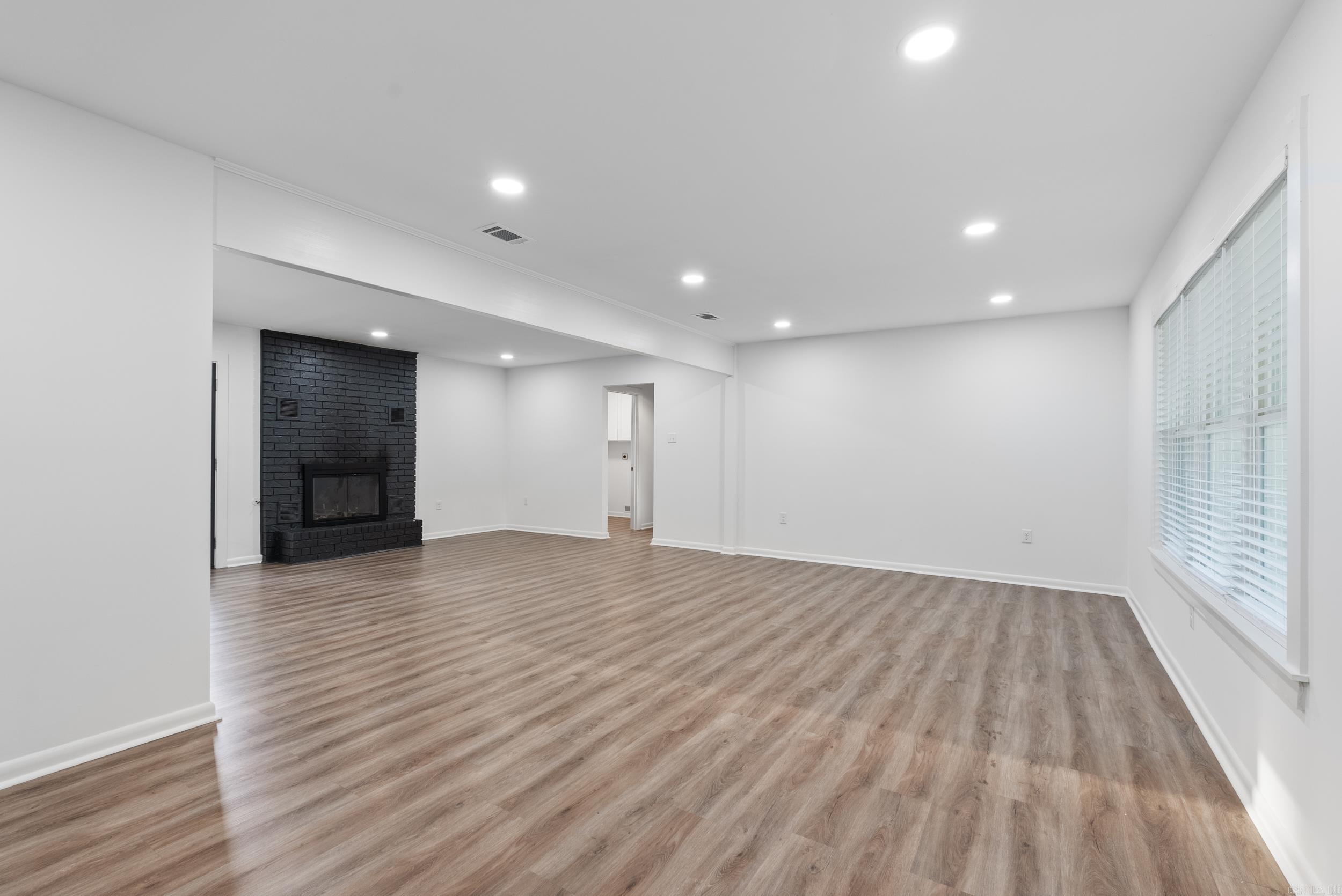 WEST GATE - Residential