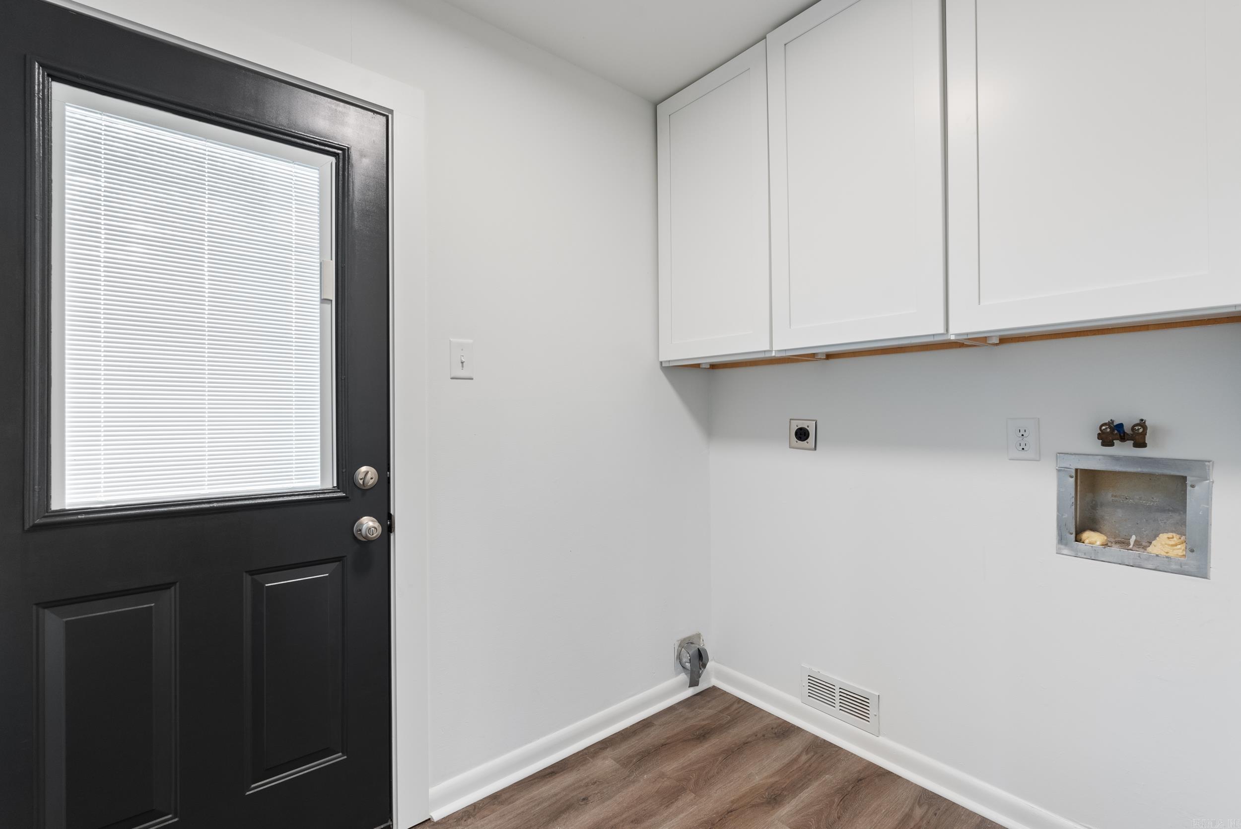 WEST GATE - Residential