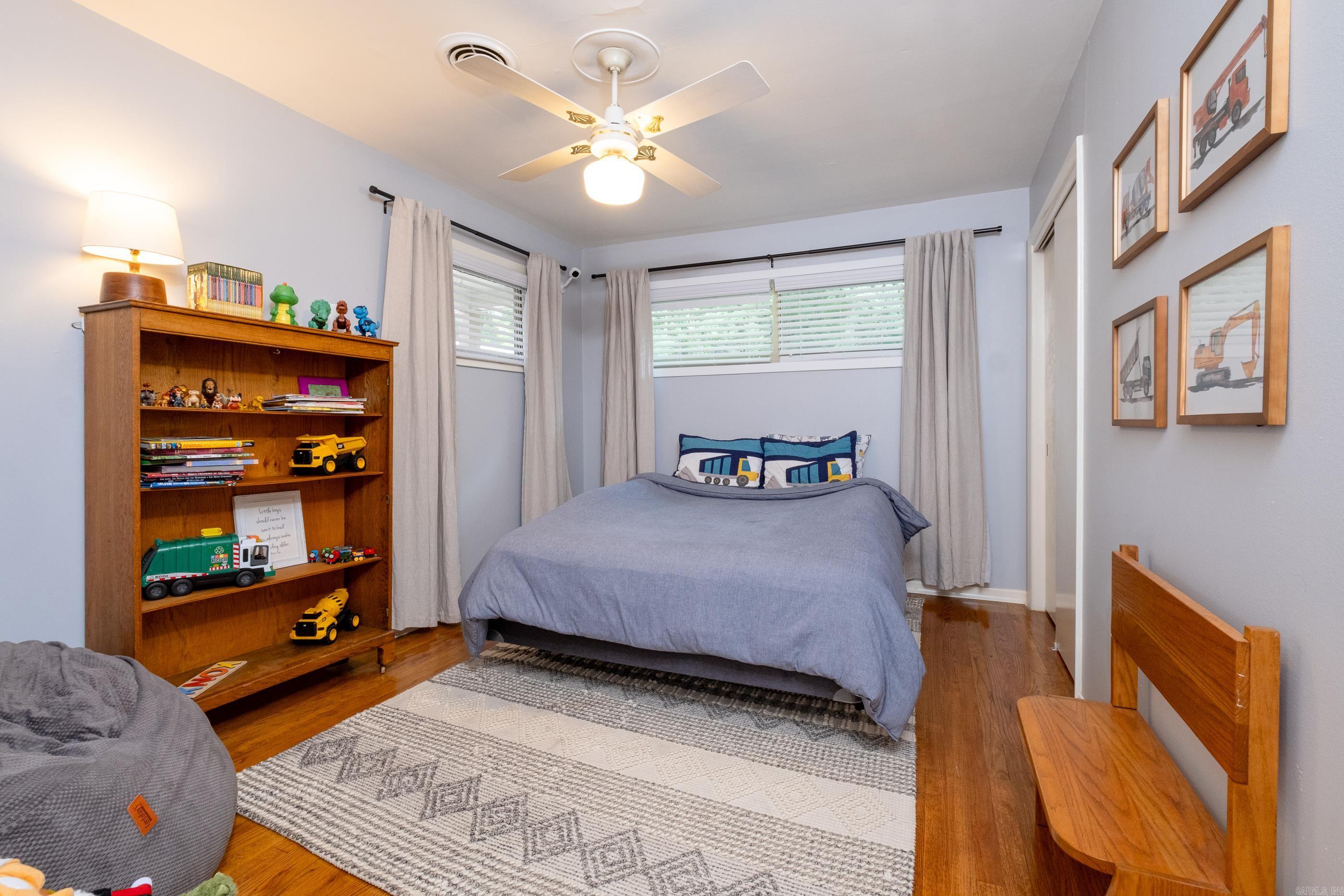 KINGWOOD PLACE - Residential