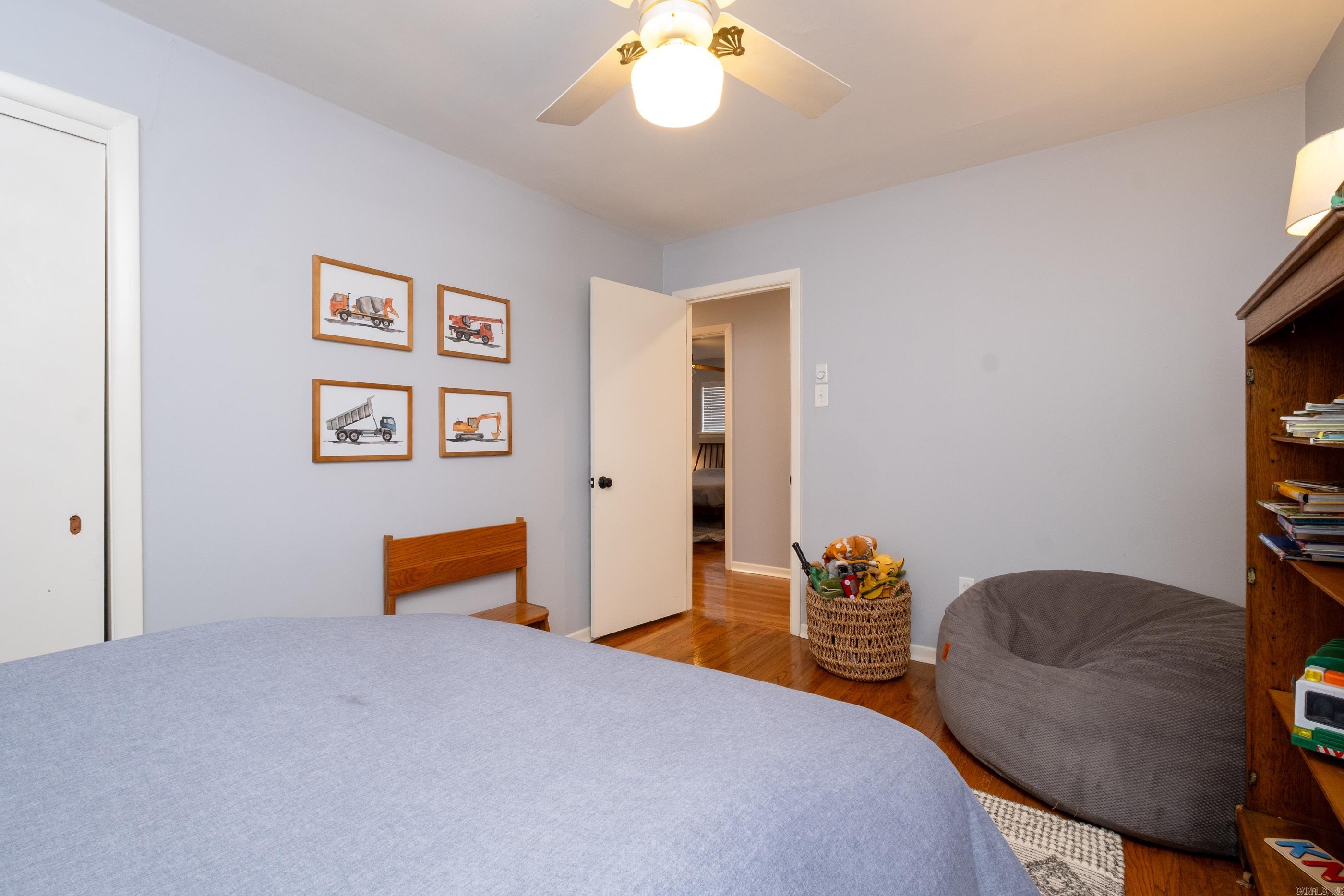 KINGWOOD PLACE - Residential