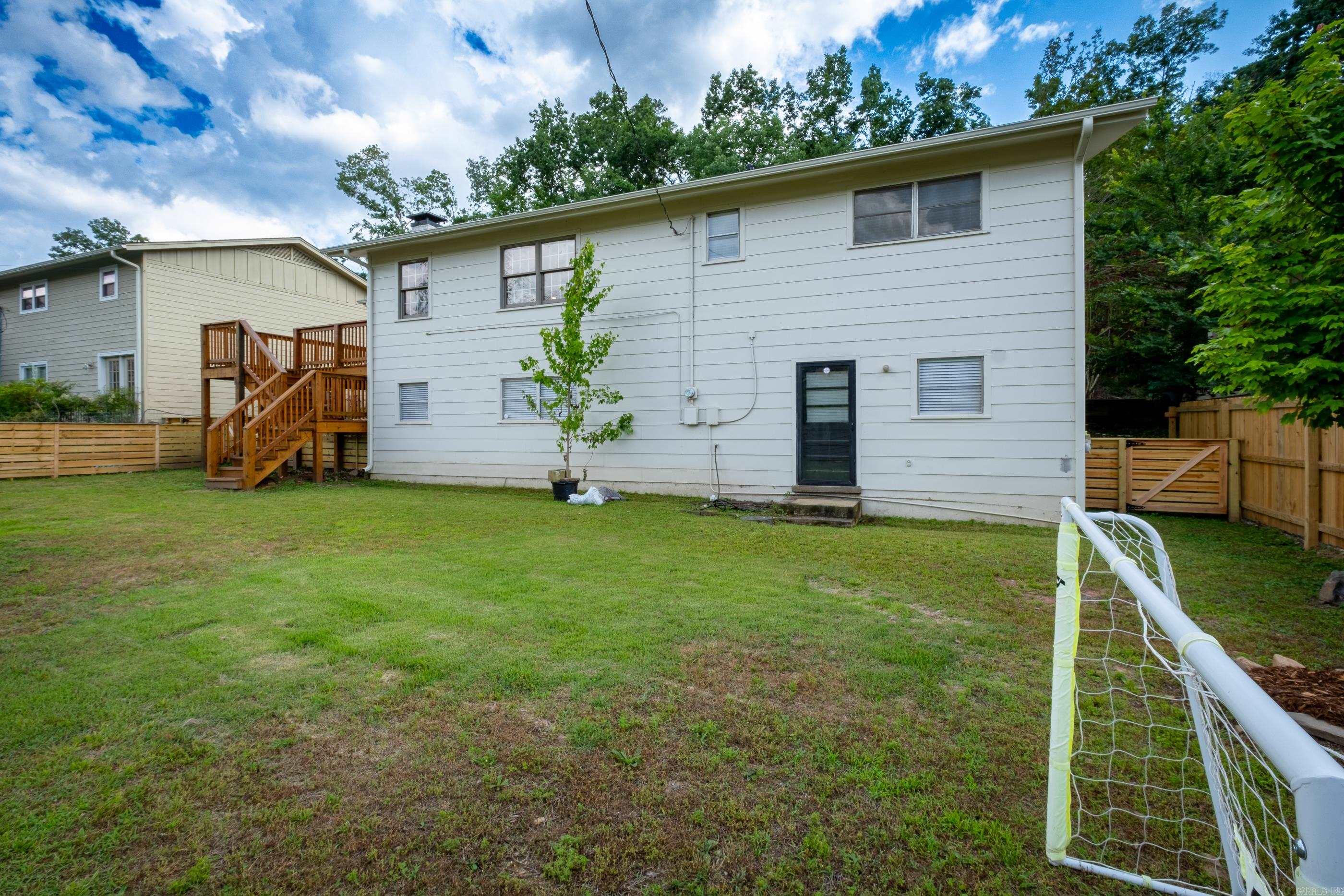 KINGWOOD PLACE - Residential