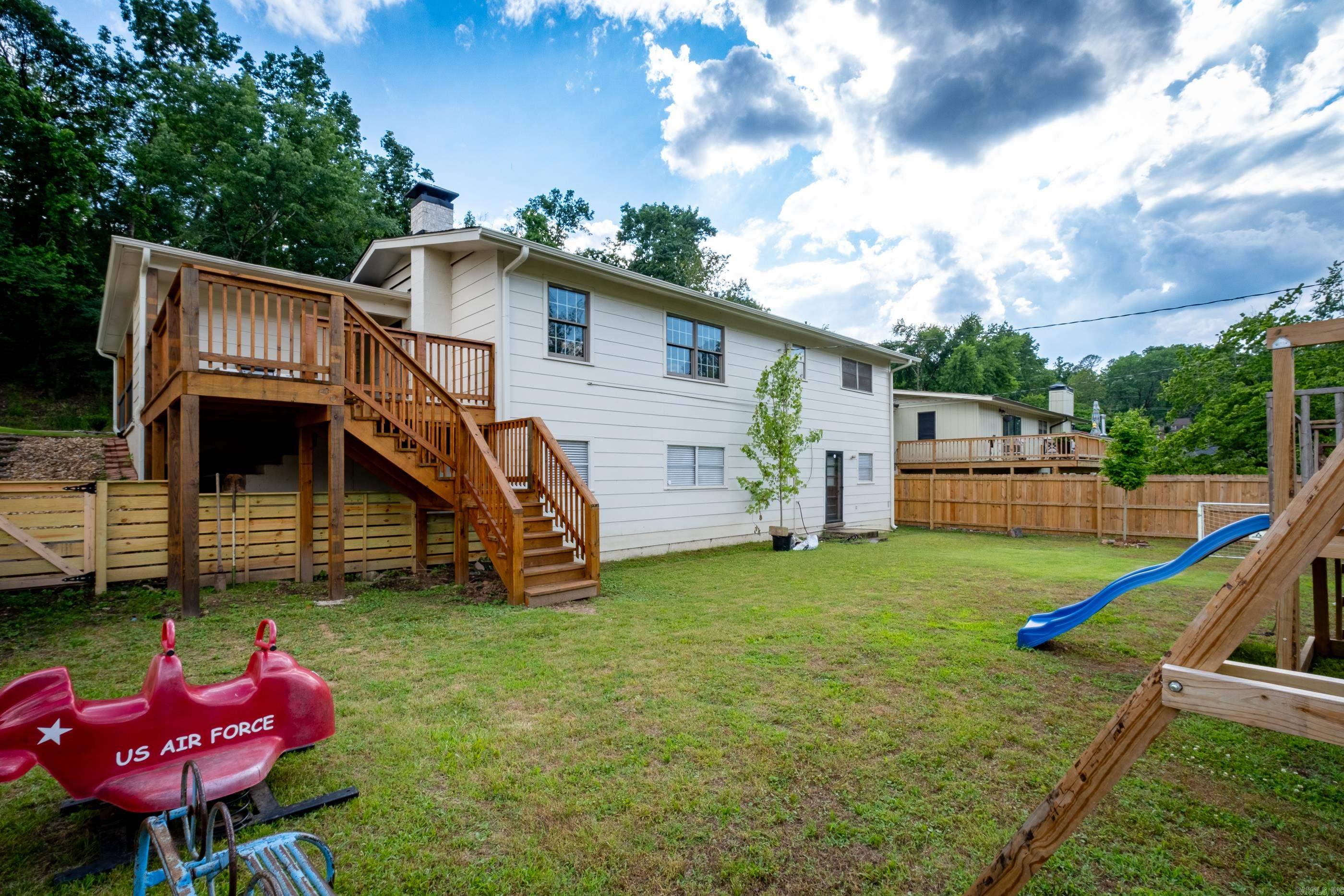 KINGWOOD PLACE - Residential