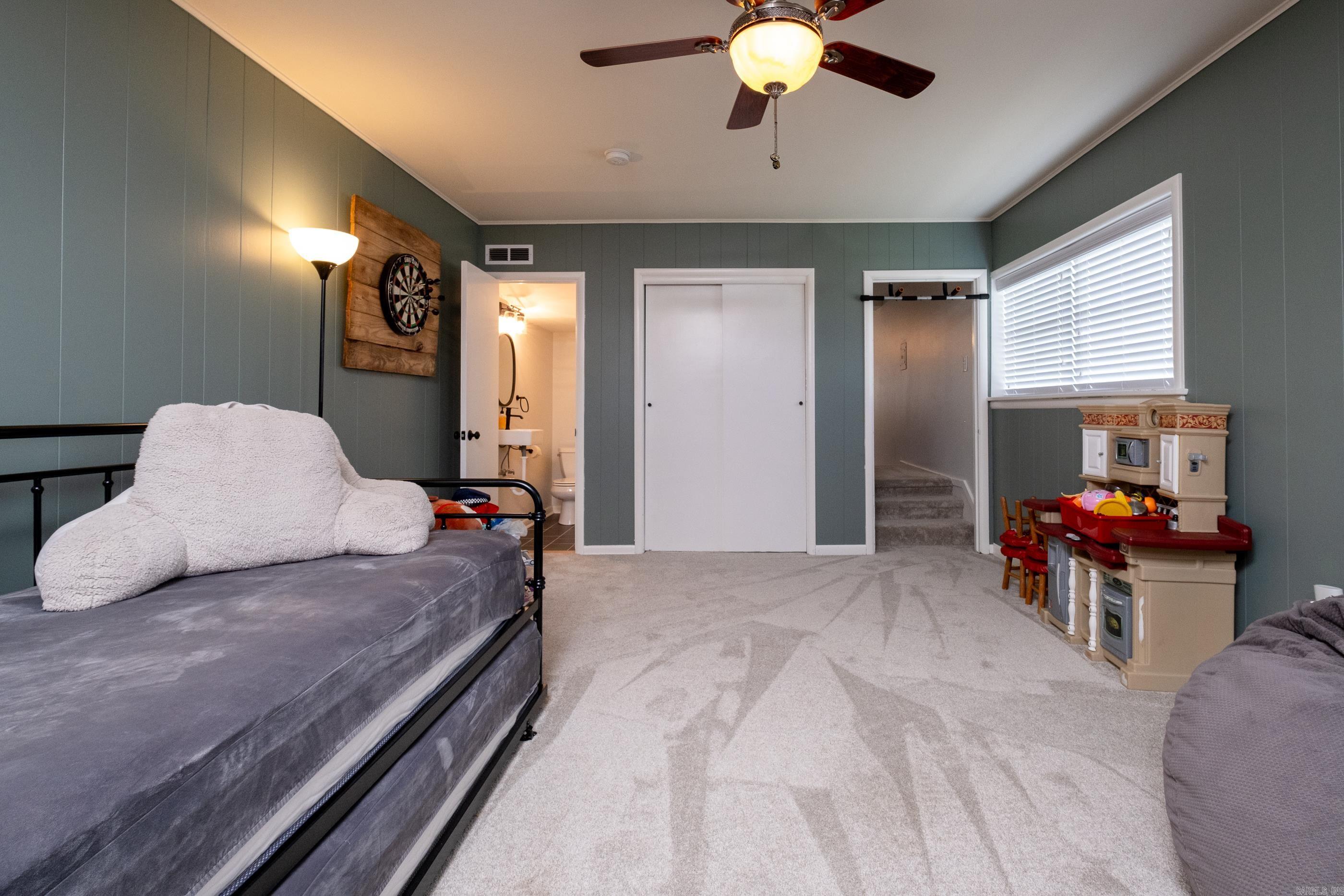 KINGWOOD PLACE - Residential