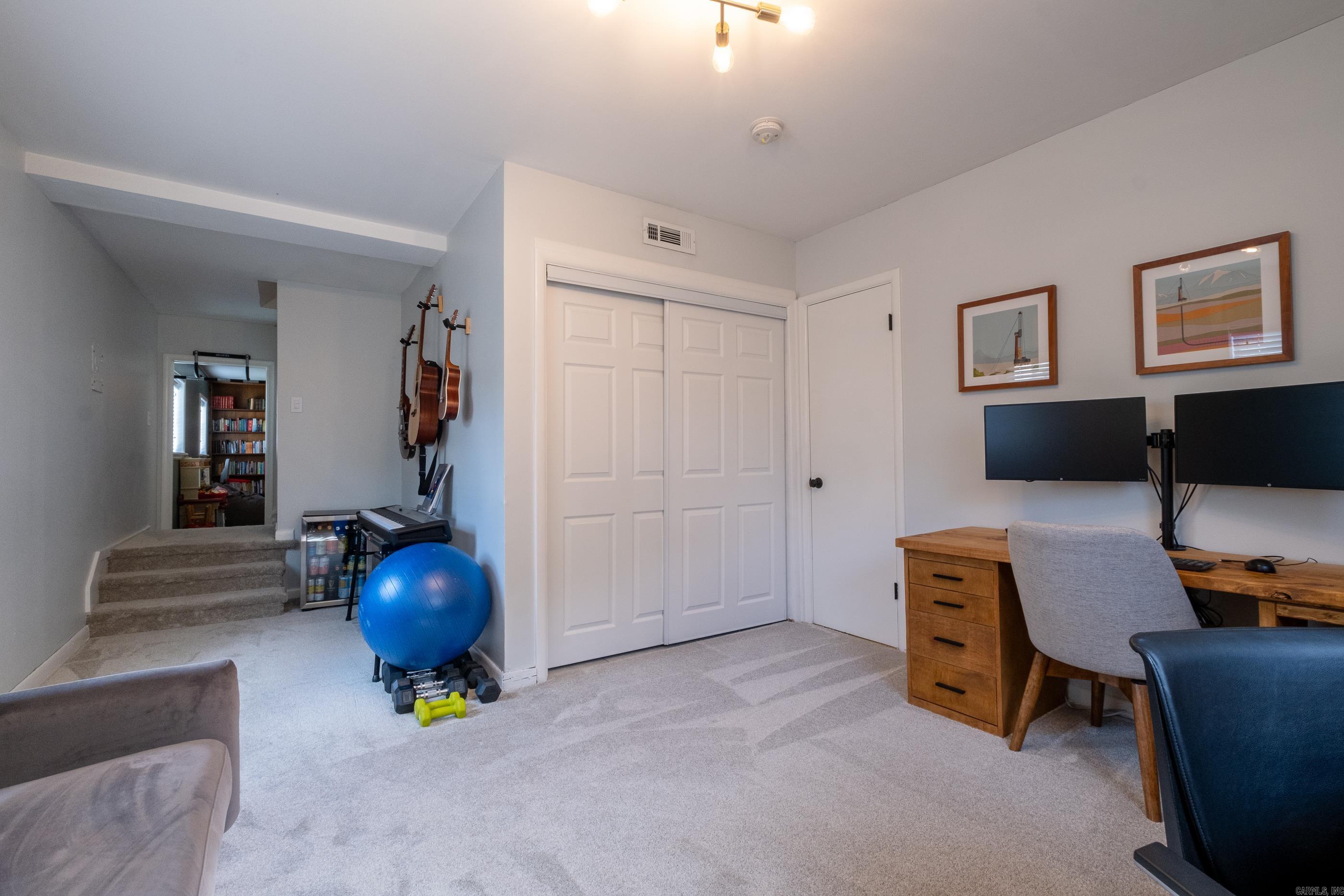 KINGWOOD PLACE - Residential