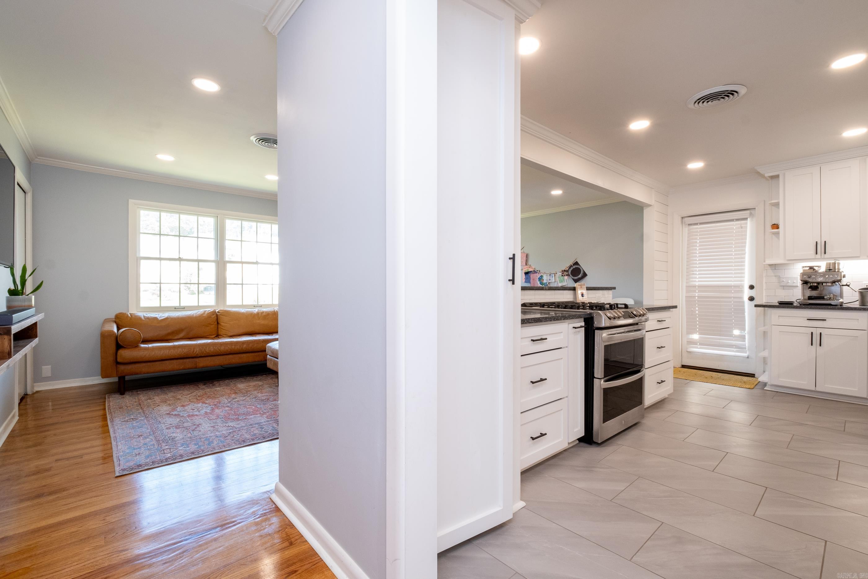 KINGWOOD PLACE - Residential