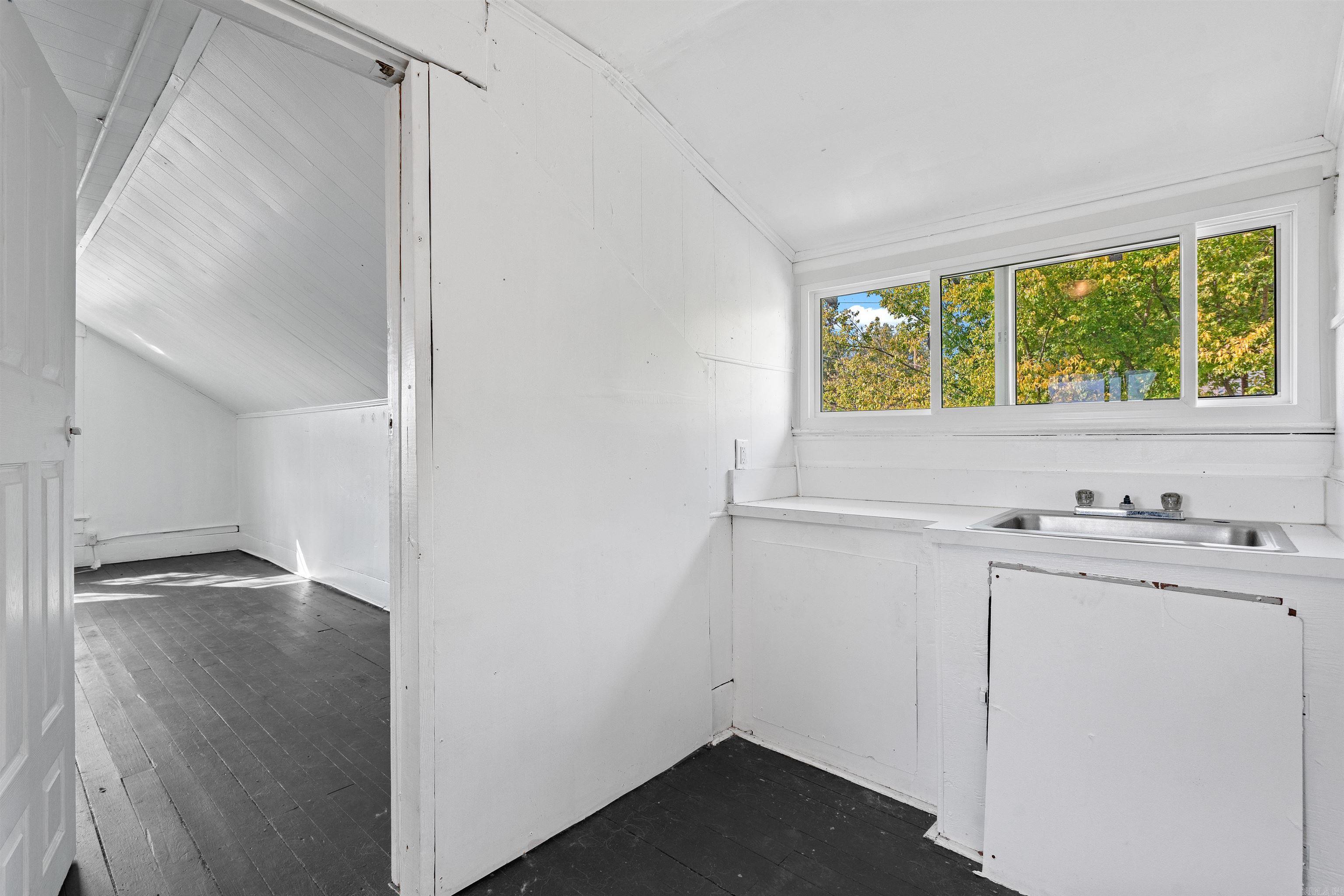 Dawers - Residential Income