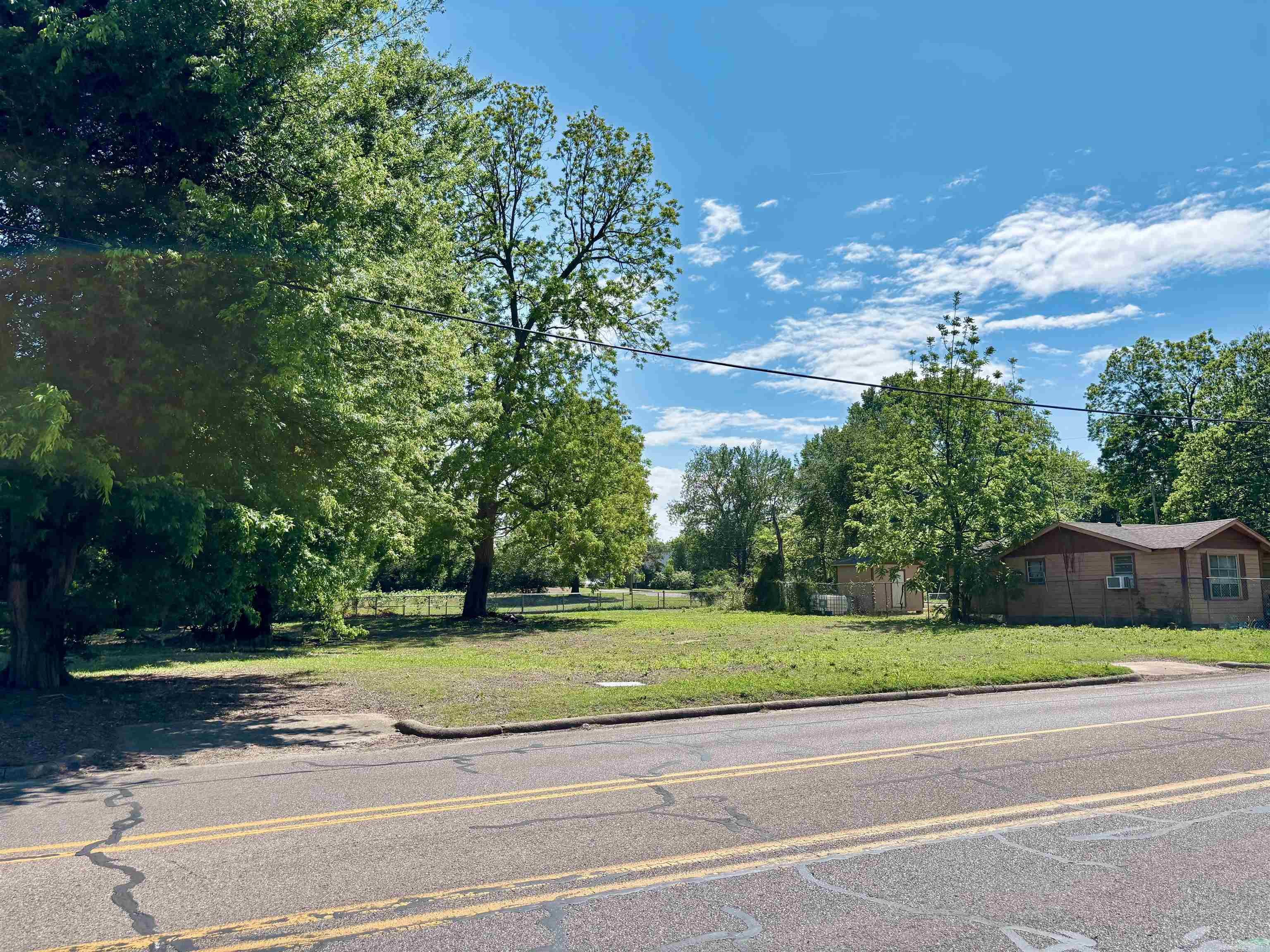 Washington Avenue - Land
